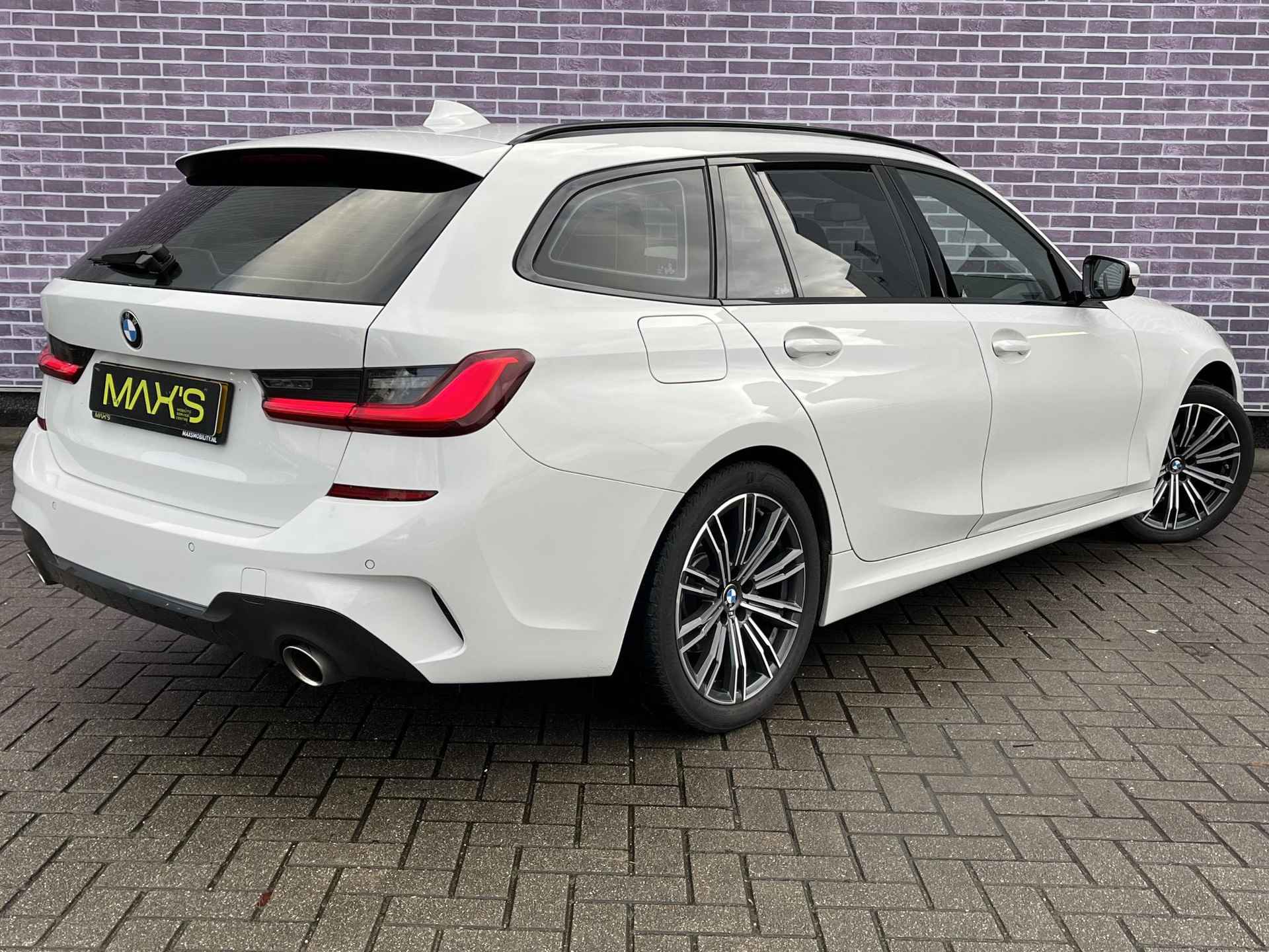 BMW 3-serie Touring 320i High Executive | M Sport | Volledig Dealer Onderhouden | Laser Licht | Panoramadak | Head Up | Adaptive Onderstel | Cruise Control | Navi | Apple Carplay & Android Auto | PDC - 7/41