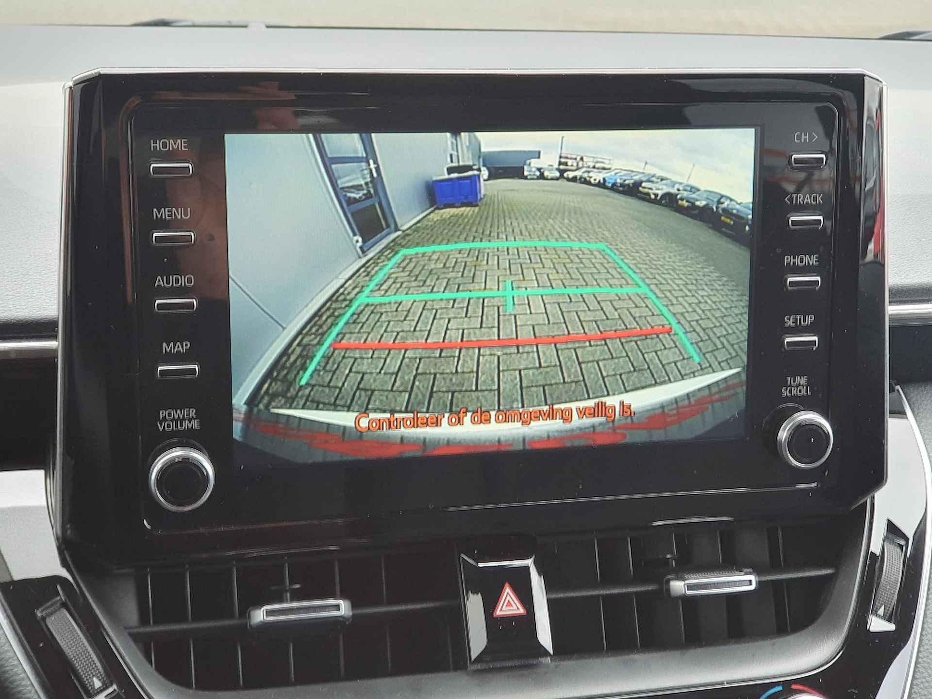 Suzuki Swace 1.8 Hybrid Style Navigatie via Apple Carplay/Android Auto, Adative Cruise Control, Climate Control, Stoelverwarming - 10/20