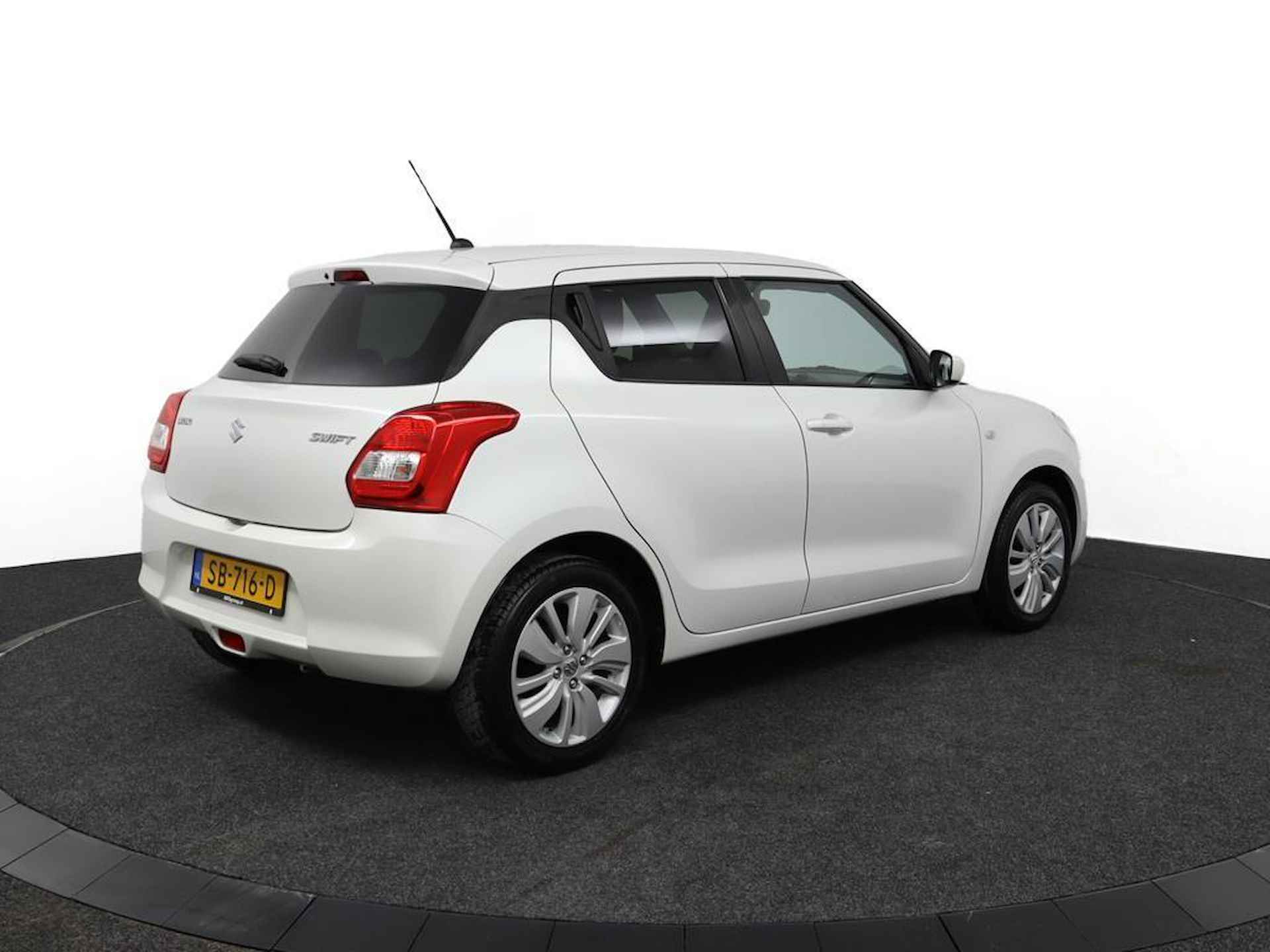 Suzuki Swift 1.2 Select | Airco | Camera achter | Bluetooth | DAB+ Radio | Centrale deurvergrendeling | Electrische ramen voor | - 3/52