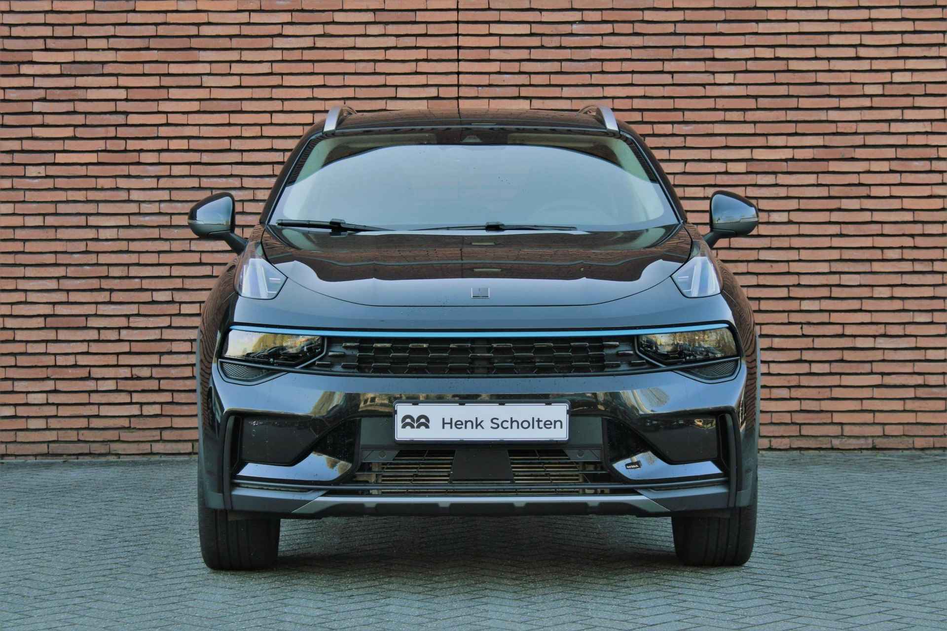 Lynk & Co 01 AUT7 261PK Plug-in Hybrid Business Edition | *Nieuwe Auto* |Trekhaak | Panoramisch Schuif-/Kanteldak | Infinity Premium Geluidssysteem | Stoel/stuurwiel verwarming Parkeersensoren Voor + Achter | Achteruitrijcamera | Elektrisch Verstelbare Bestuurdersstoel Met Geheugen | Adaptieve Cruise Control | Highway Assist | Verwarmbare Voorstoelen | Apple CarPlay | Android Auto - 24/30