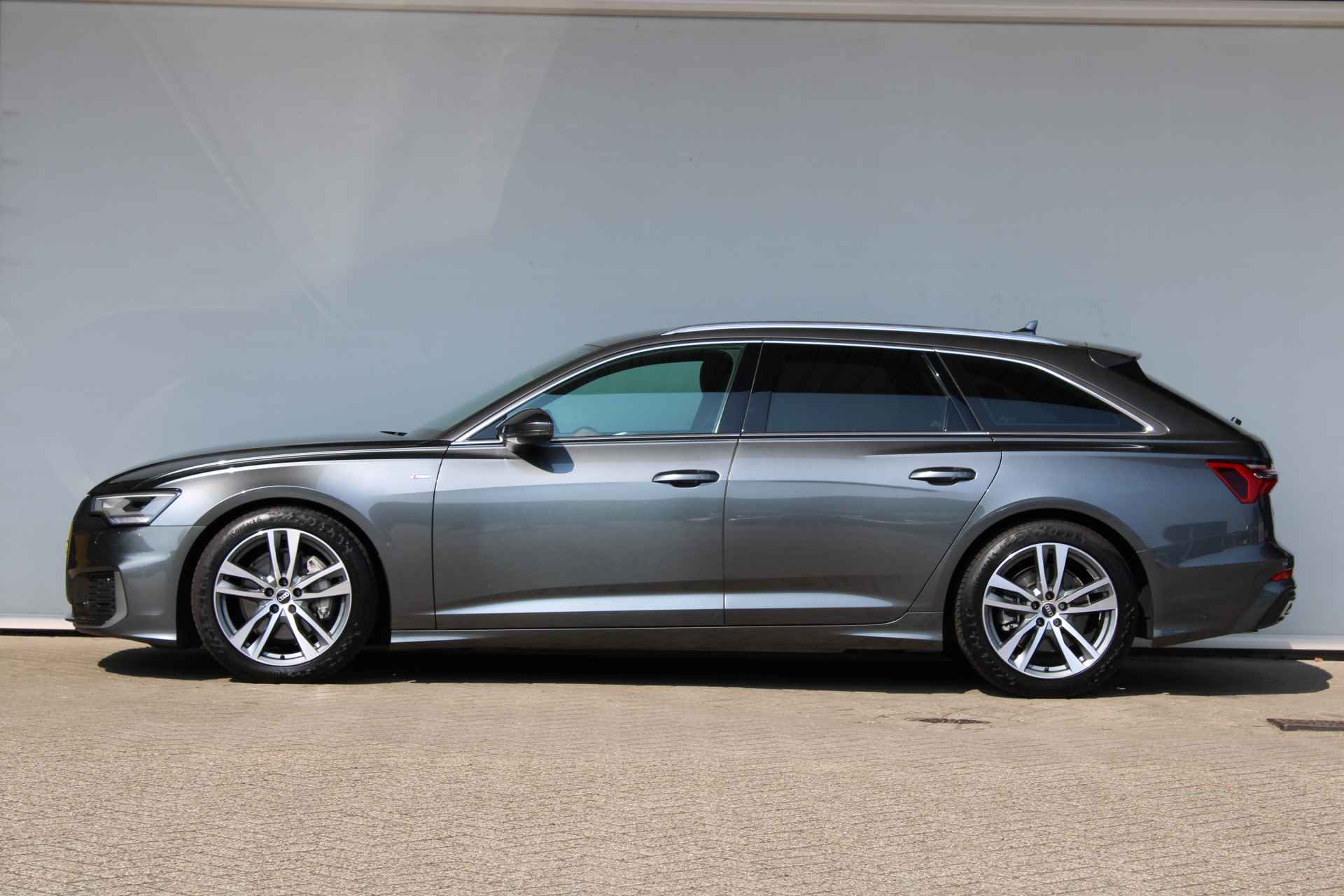 Audi A6 Avant 45 TFSI S edition 19inch/ S-Line/ Elektr. achterklep / LED / Half leder sportstoelen incl geheugen - 9/43