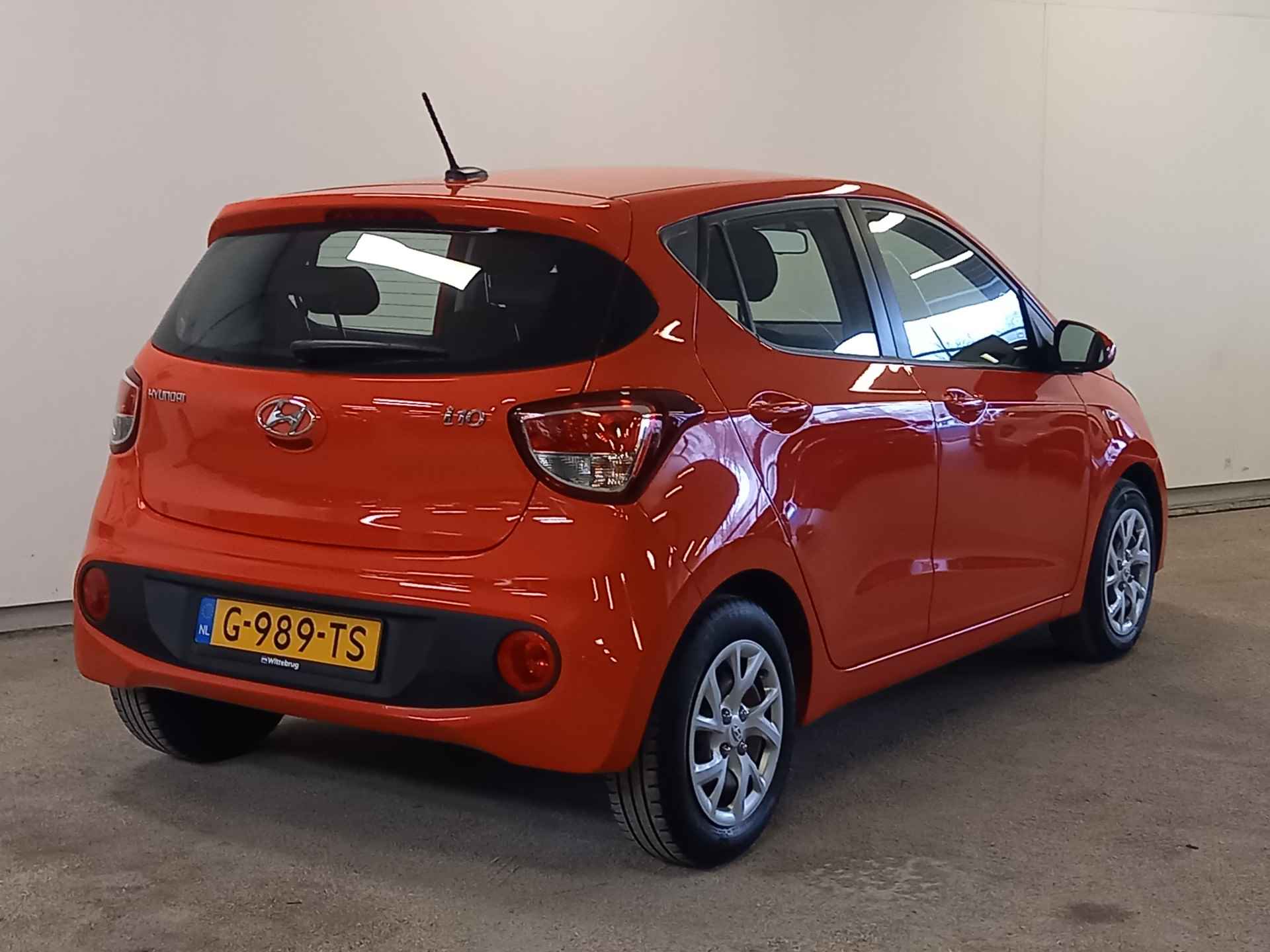 Hyundai i10 1.0i Comfort Leuke stadsauto met lage km stand - 26/35