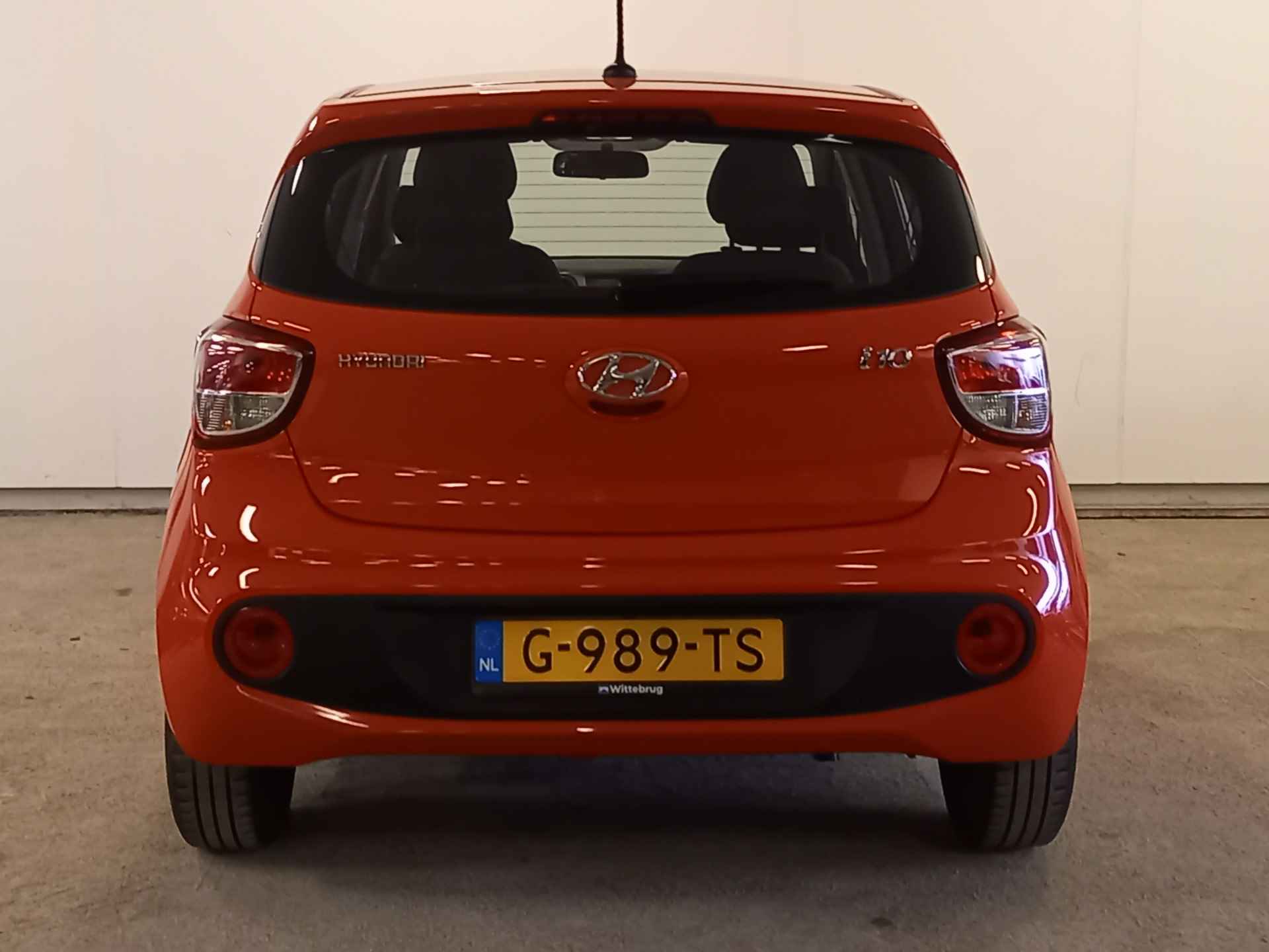 Hyundai i10 1.0i Comfort Leuke stadsauto met lage km stand - 30/35