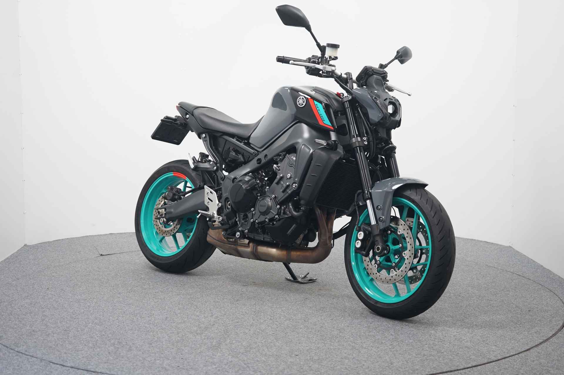 Yamaha MT-09 ABS - 2/17