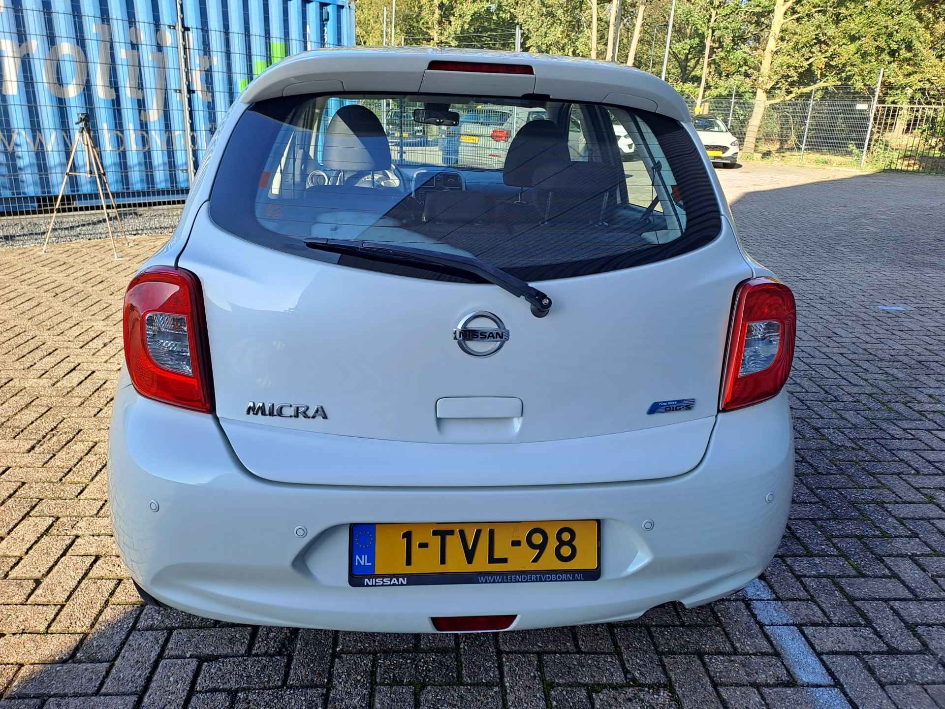 Nissan Micra 1.2 DIG-S Connect Edition 98 PK Navigatie | Climate | Cruise | Parkeersensoren - 4/28