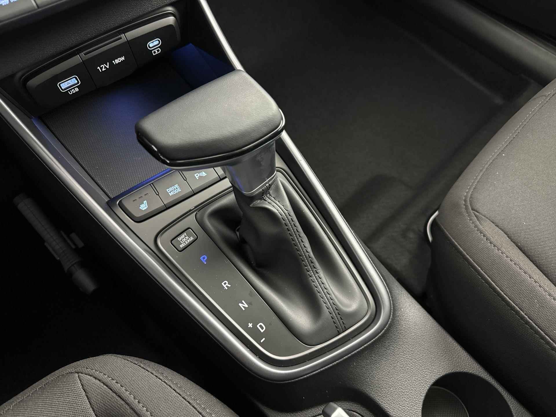 Hyundai i20 1.0 T-GDI Premium Sky Aut. | Incl. €2000,- Voorraadactie! | Nieuwste model! | Schuifdak | Stoel + stuurverwarming | Keyless Entry | Navigatie | - 22/30