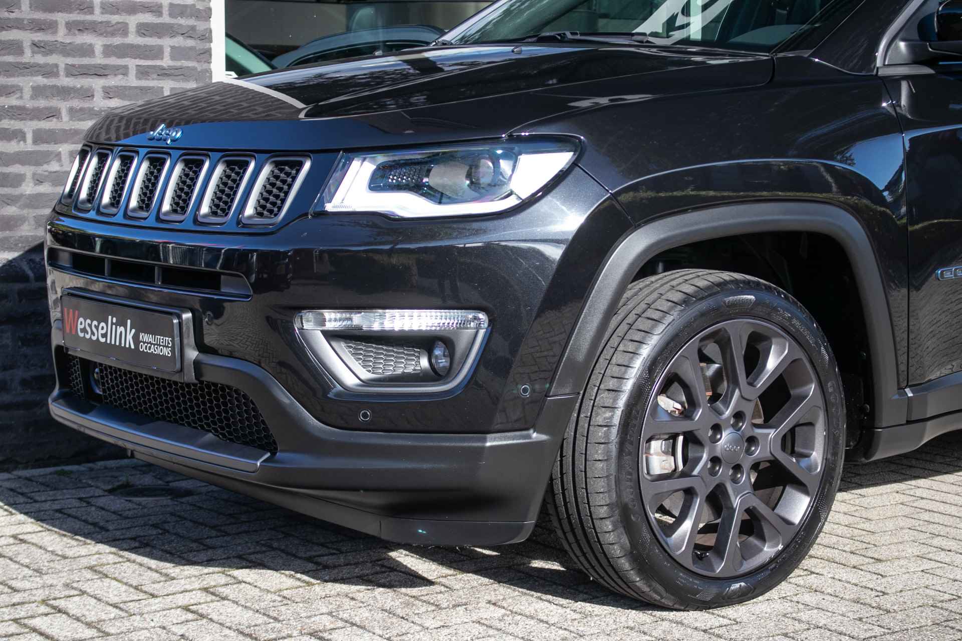 Jeep Compass 4xe 240 Plug-in Hybrid Electric S - All-in rijklrprs | Leder | Trekhaak | Schuifdak - 29/48