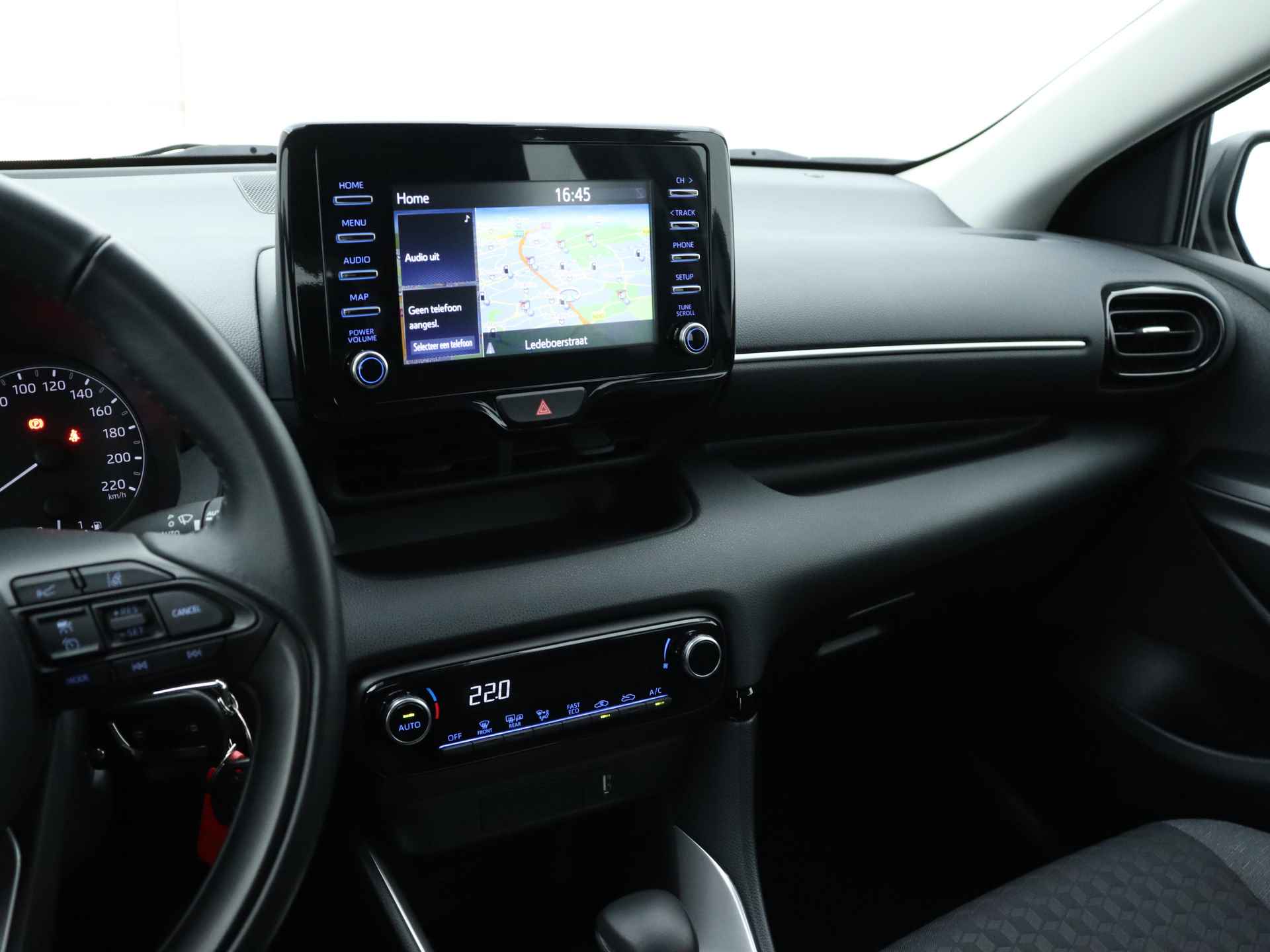 Toyota Yaris 1.5 Hybrid Active | Navigatie | Climate Control | Apple Carplay/Android Auto | - 8/41