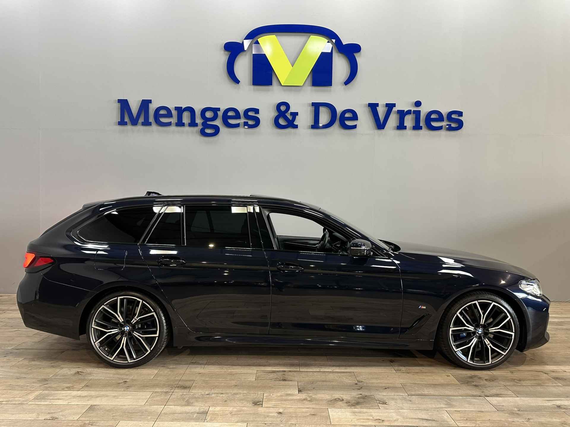 BMW 5 Serie Touring 530i High Executive Edition M Sport | Laser | Panorama | Virtual | Luchtvering | Leer | 360 Camera | Trekhaak | Head Up | Apple Carplay | Isofix | NAP | - 2/55