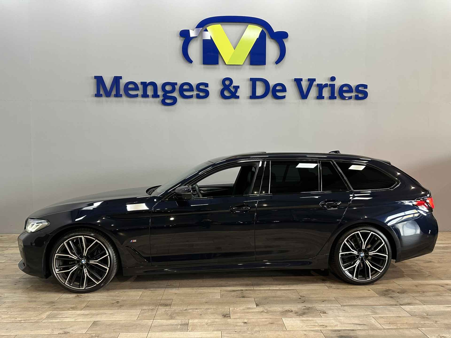 BMW 5 Serie Touring 530i High Executive Edition M Sport | Laser | Panorama | Virtual | Luchtvering | Leer | 360 Camera | Trekhaak | Head Up | Apple Carplay | Isofix | NAP | - 6/55