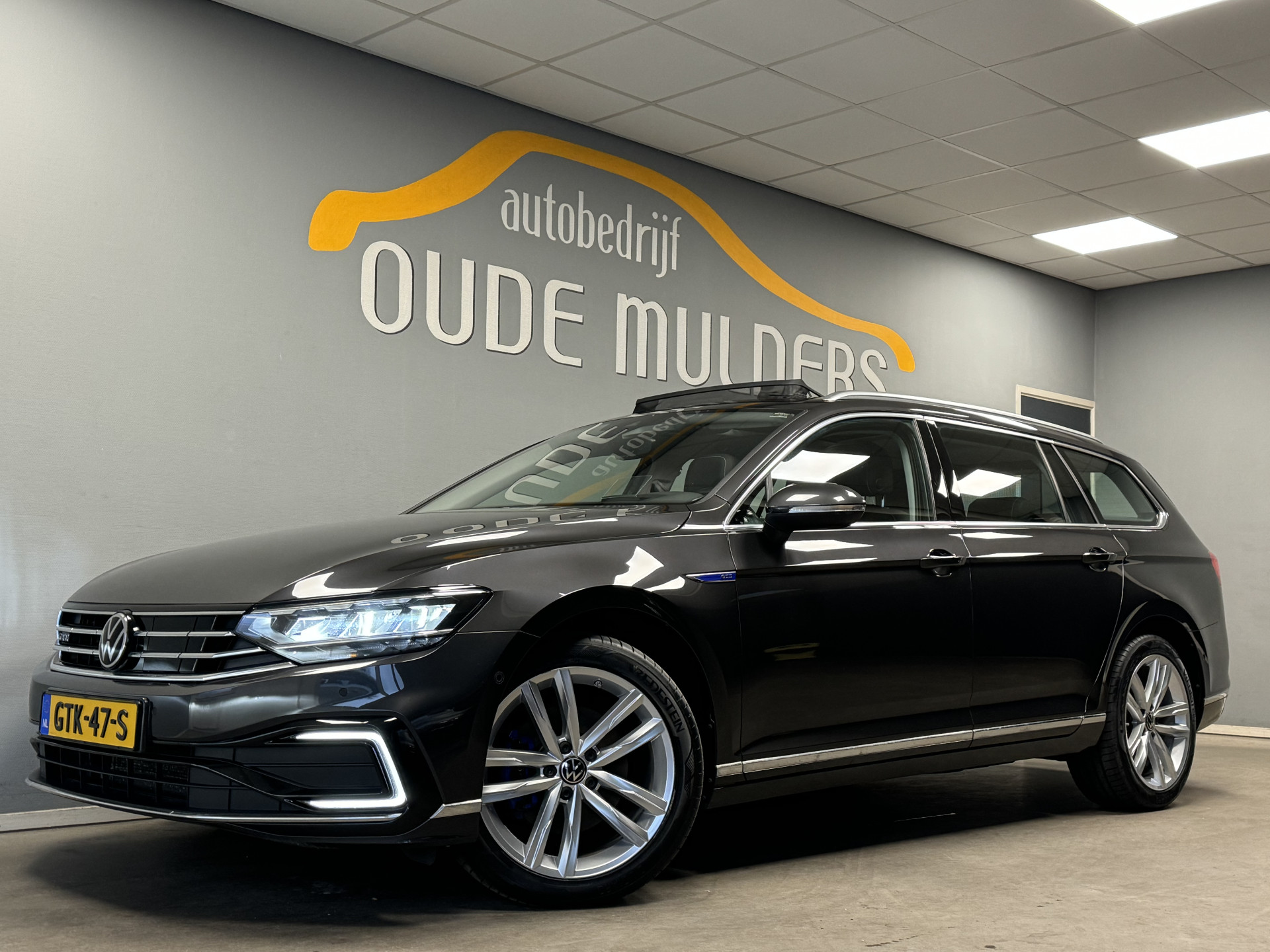 Volkswagen Passat Variant 1.4 TSI PHEV GTE Panoramadak/Trekhaak/HeadUpDisplay