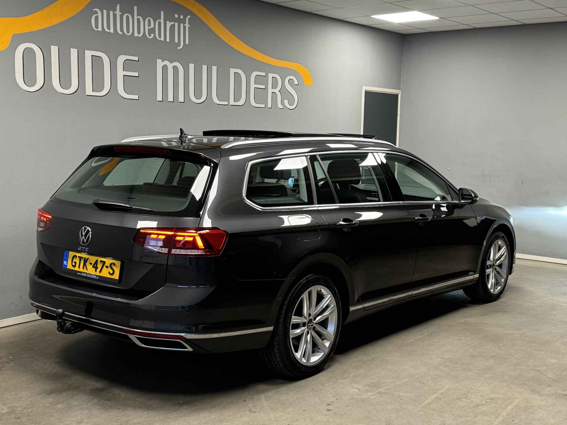 Volkswagen Passat Variant 1.4 TSI PHEV GTE Panoramadak/Trekhaak/HeadUpDisplay - 6/44