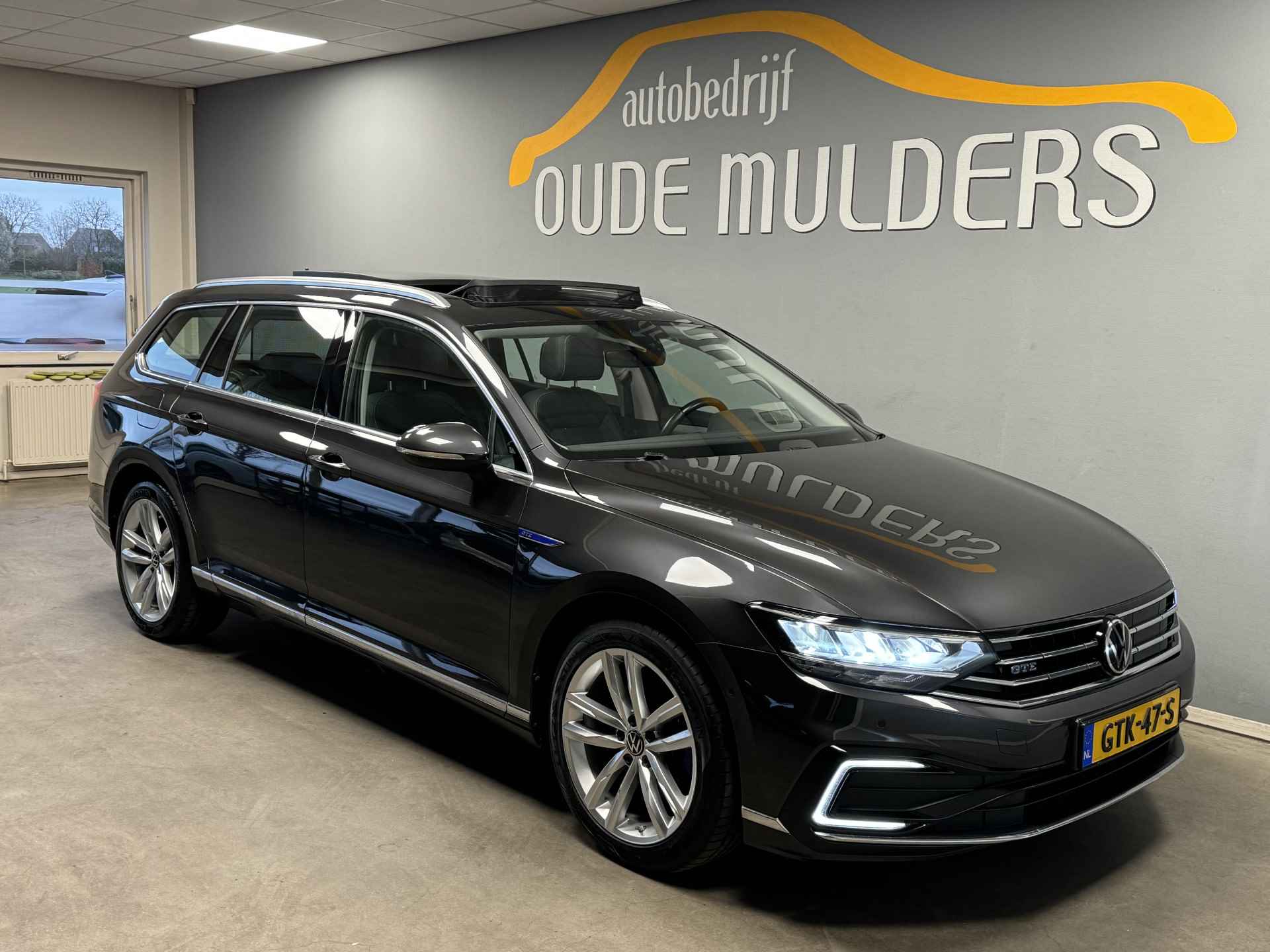 Volkswagen Passat Variant 1.4 TSI PHEV GTE Panoramadak/Trekhaak/HeadUpDisplay - 9/44