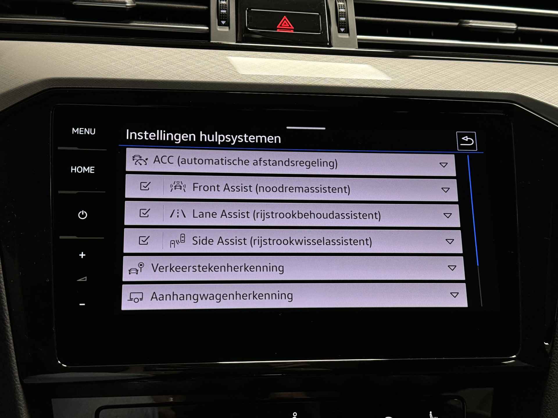 Volkswagen Passat Variant 1.4 TSI PHEV GTE Panoramadak/Trekhaak/HeadUpDisplay - 35/44