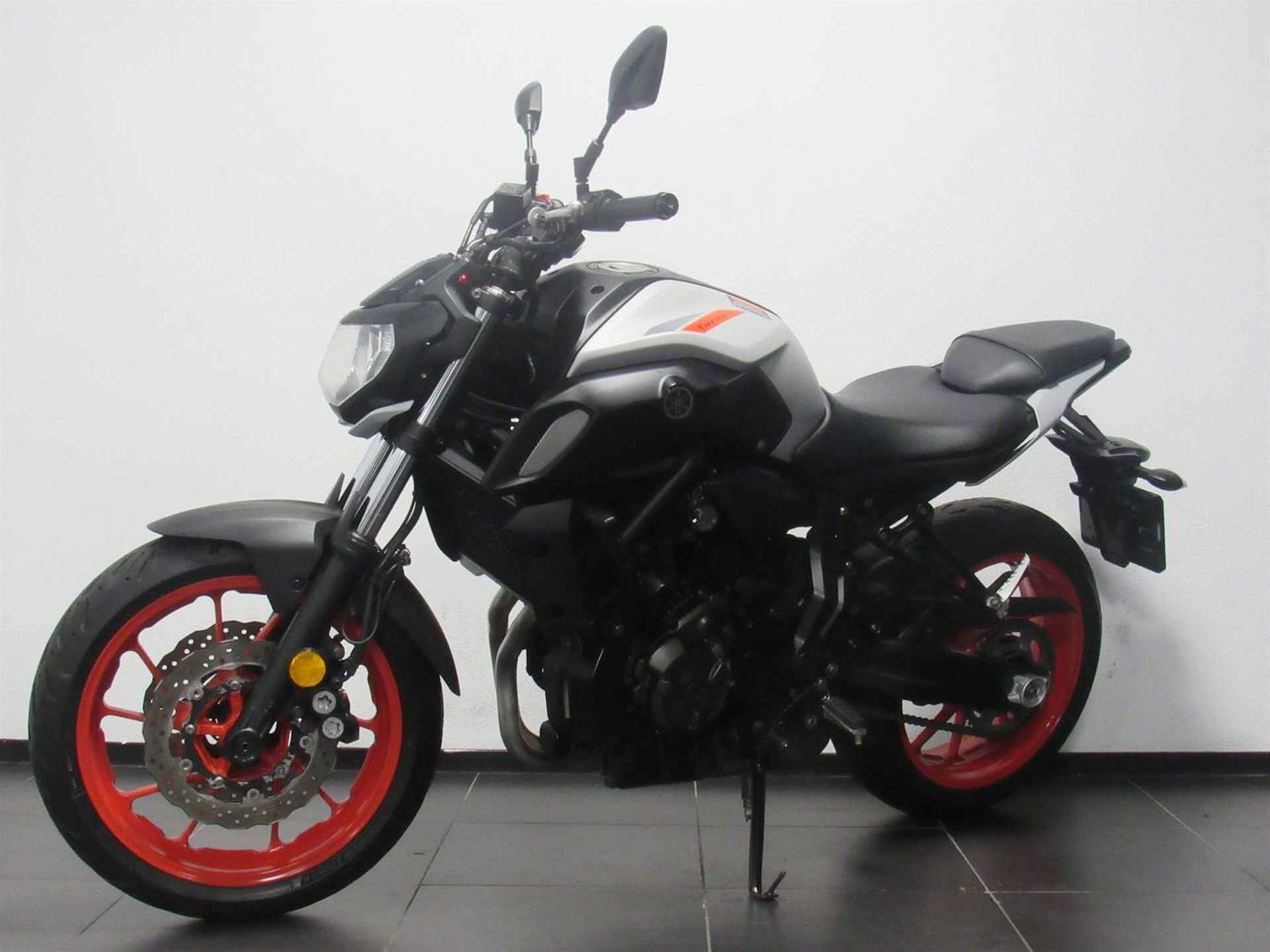 Yamaha MT-07 ABS - 2019 - 3/7