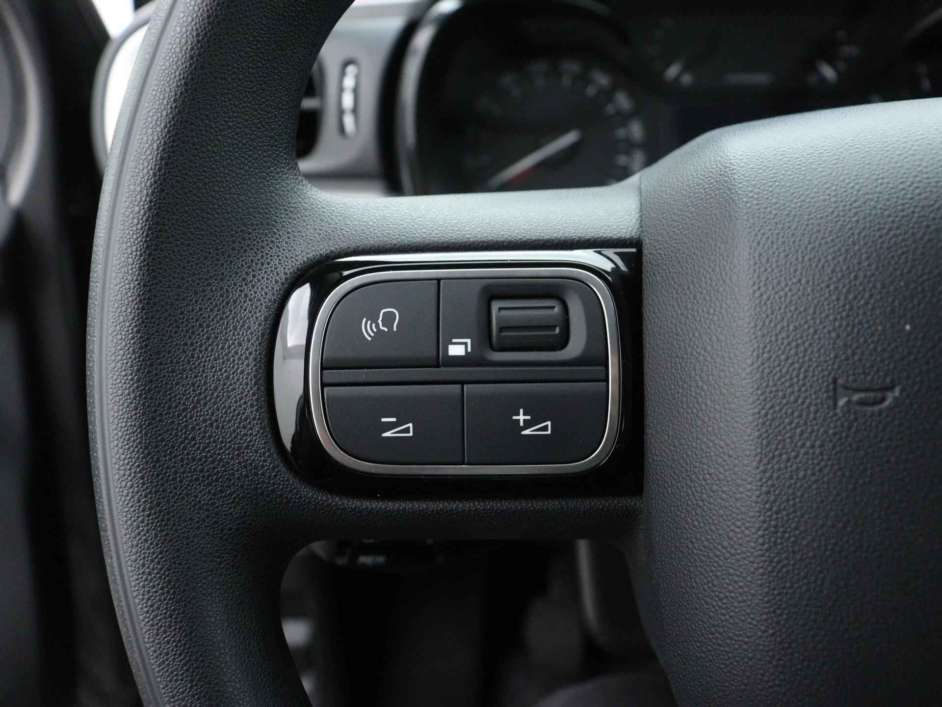 Citroen C3 Feel Edition 82pk | Navigatie | Climate Control | Cruise Control | Parkeersensoren | Apple Carplay / Android Auto | Bluetooth | Automatisch dimlicht | Regensensor | Afwijkende dakkleur | - 18/32