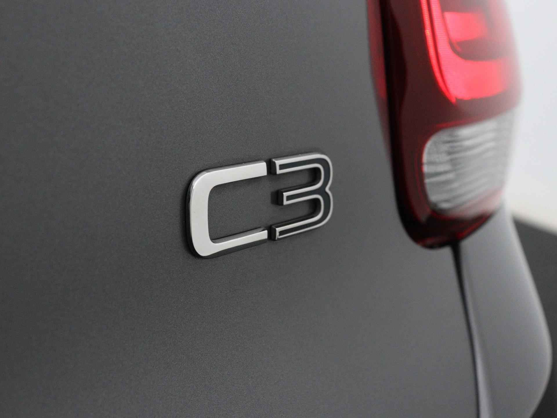 Citroen C3 Feel Edition 82pk | Navigatie | Climate Control | Cruise Control | Parkeersensoren | Apple Carplay / Android Auto | Bluetooth | Automatisch dimlicht | Regensensor | Afwijkende dakkleur | - 27/32