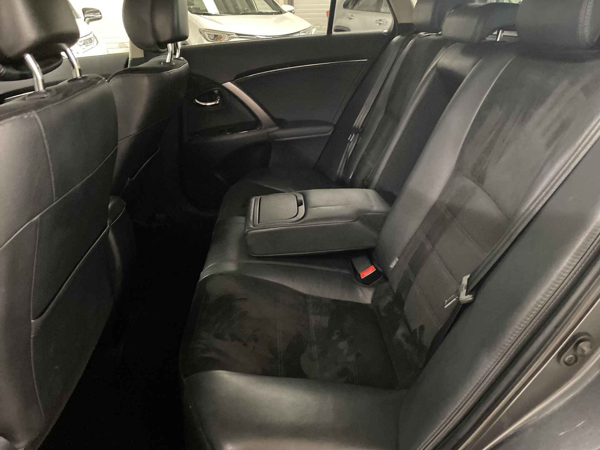 Toyota Avensis Wagon 1.8 VVTi Dynamic Business - 20/23