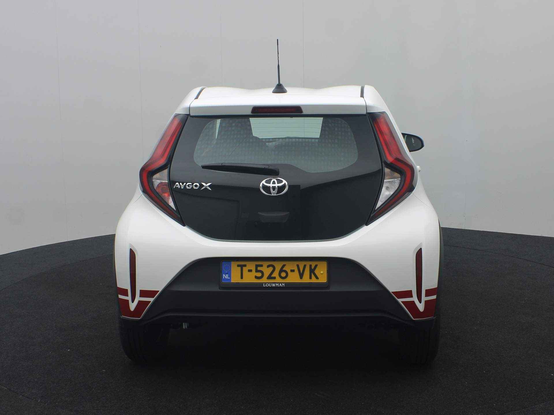 Toyota Aygo X 1.0 VVT-i MT Play Red Pack *Demo* | Apple Carplay / Android Auto | - 51/65