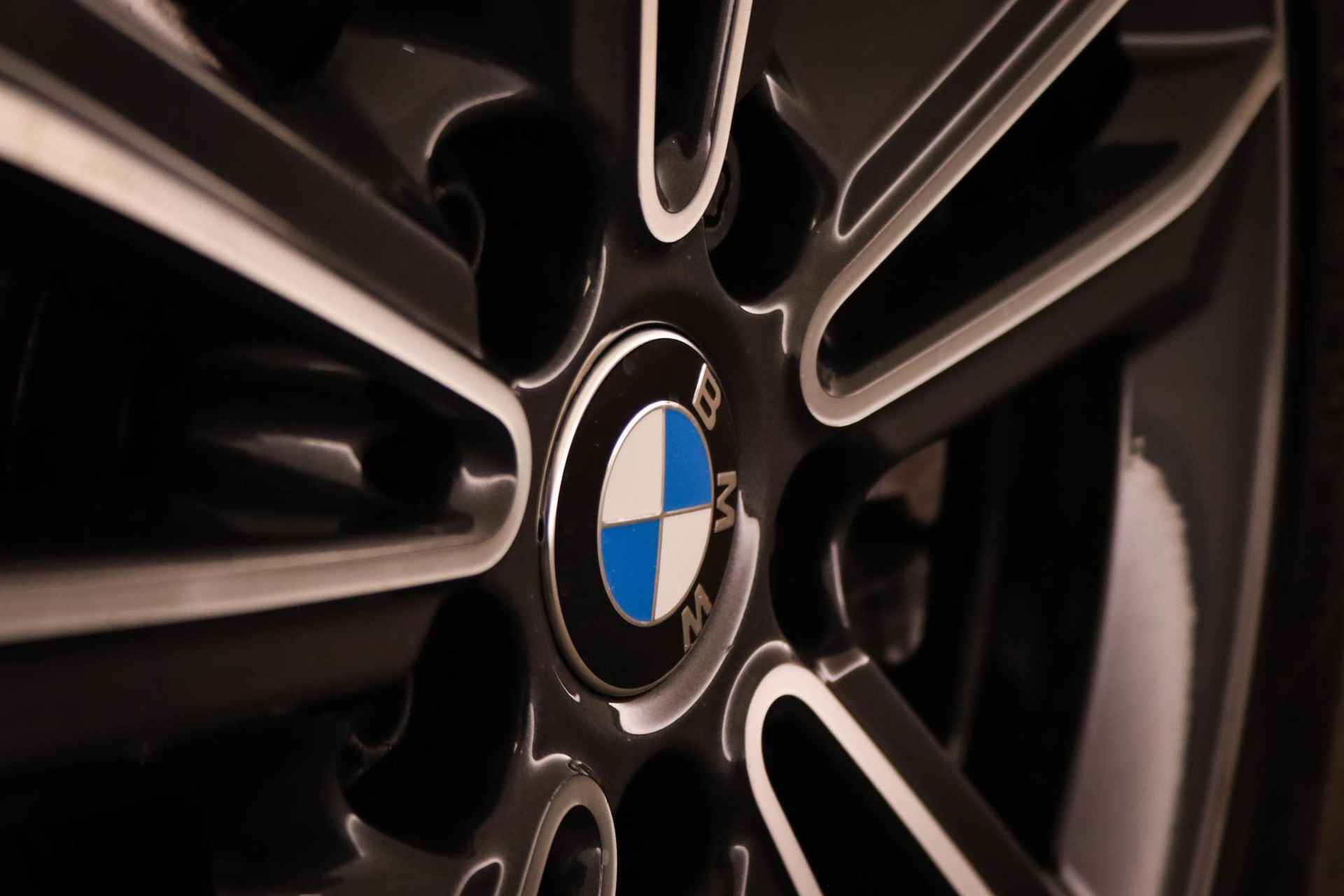 BMW 1-serie 118i High Executive | AUTOMAAT | SPORTSTOELEN | STOEL- EN STUURVERWARMING - 21/52