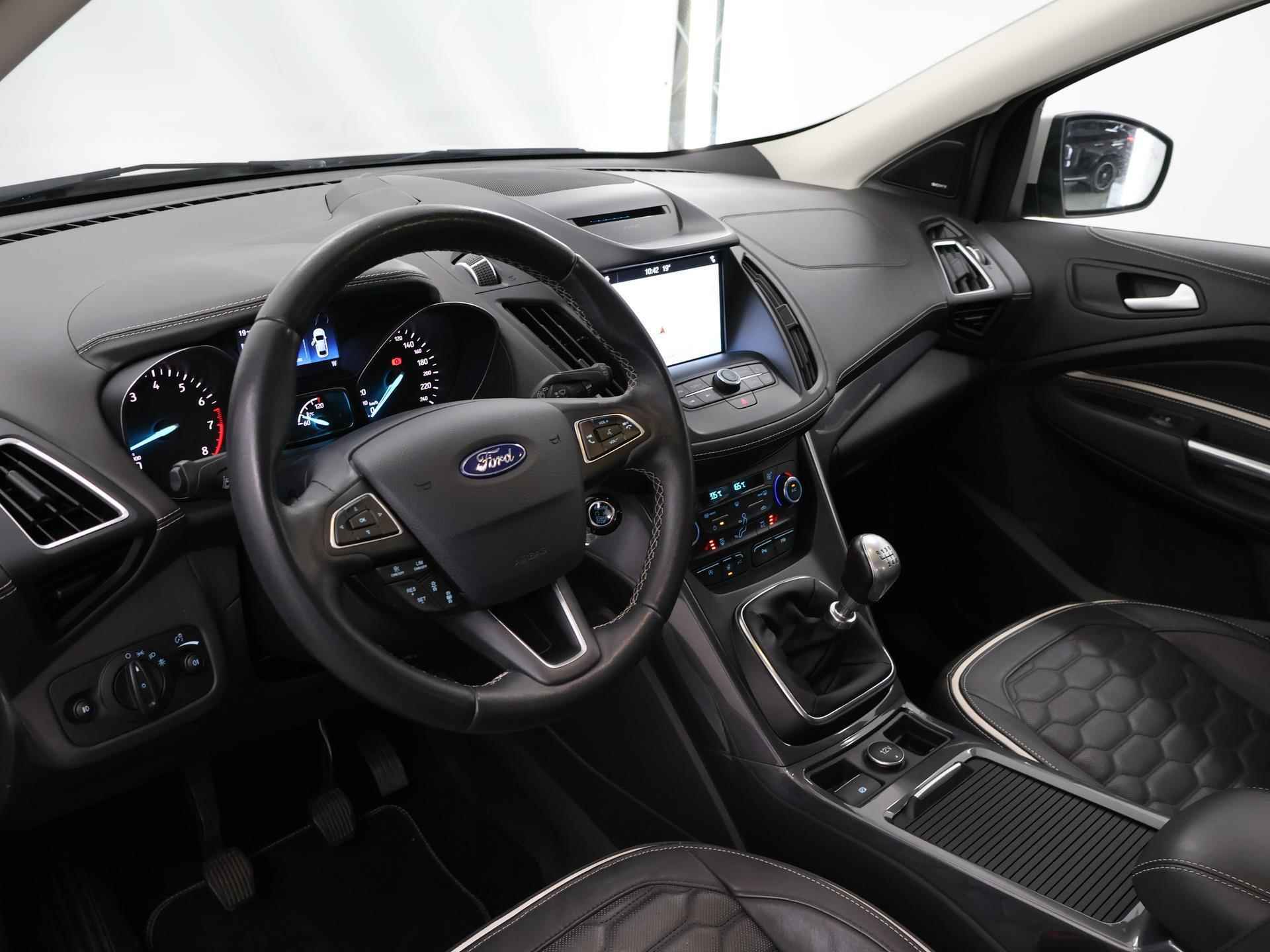 Ford Kuga 1.5 EcoBoost Vignale | Adaptive Cruise Control | Panoramadak | Parkeercamera | Winterpack | - 8/44