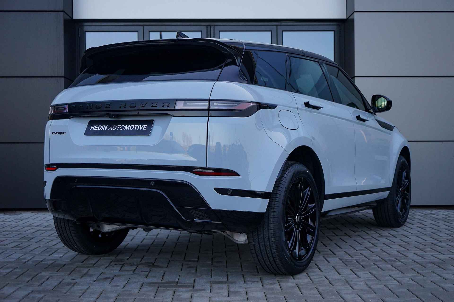 Land Rover Range Rover Evoque 1.5 P300e PHEV AWD Dynamic SE | MY24 | 20" Gloss Black | Panoramisch Schuifdak - 2/30