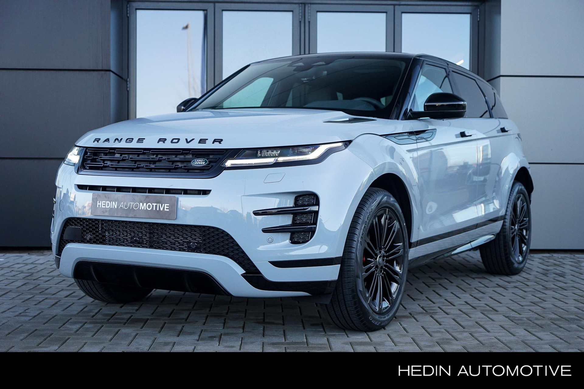 Land Rover Range Rover Evoque 1.5 P300e PHEV AWD Dynamic SE | MY24 | 20" Gloss Black | Panoramisch Schuifdak