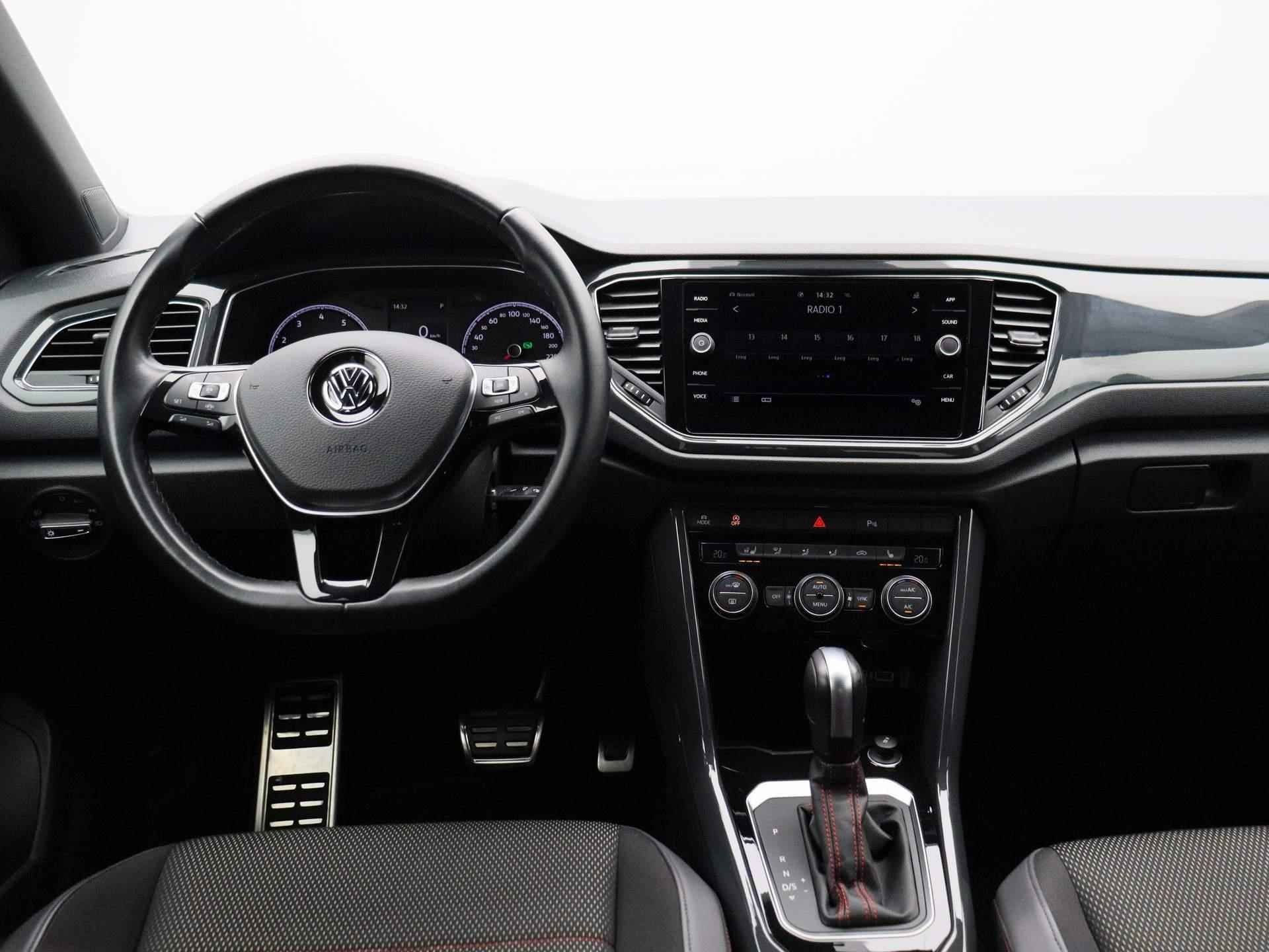 Volkswagen T-Roc 1.5 TSI Sport 150 PK | Automaat | Adaptive Cruise Control | Climate Control | Trekhaak | Stoelverwarming | Parkeersensoren | Lichtmetalen velgen | Privacy glass | Apple Carplay | Android Auto | - 7/36