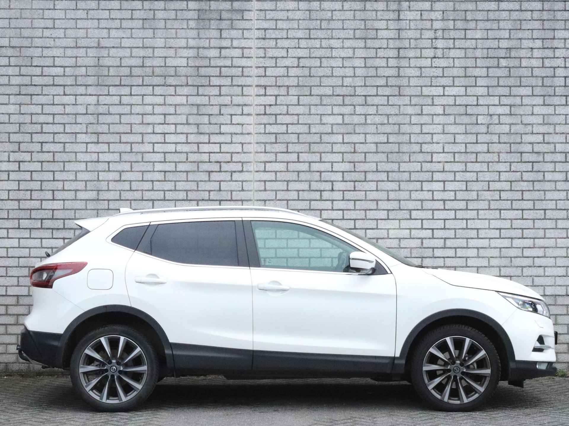 Nissan Qashqai 1.3 DIG-T 159 DCT7 Premium Edition | Trekhaak | Navigatie | Leder | Stoelverwarming | 360 graden camera | LM-Velgen | - 7/34