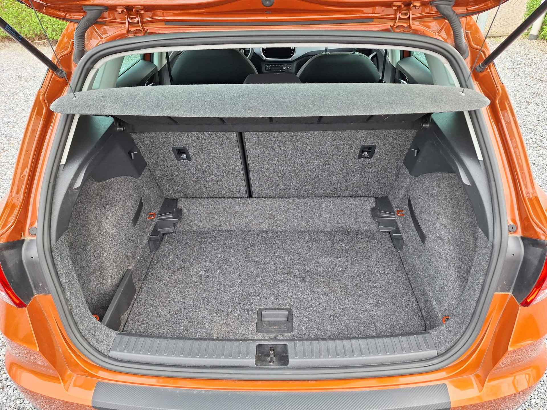 SEAT Arona TSI 116pk DSG Xcellence Launch Edition (Navi,Clima,Pdc) - 26/28
