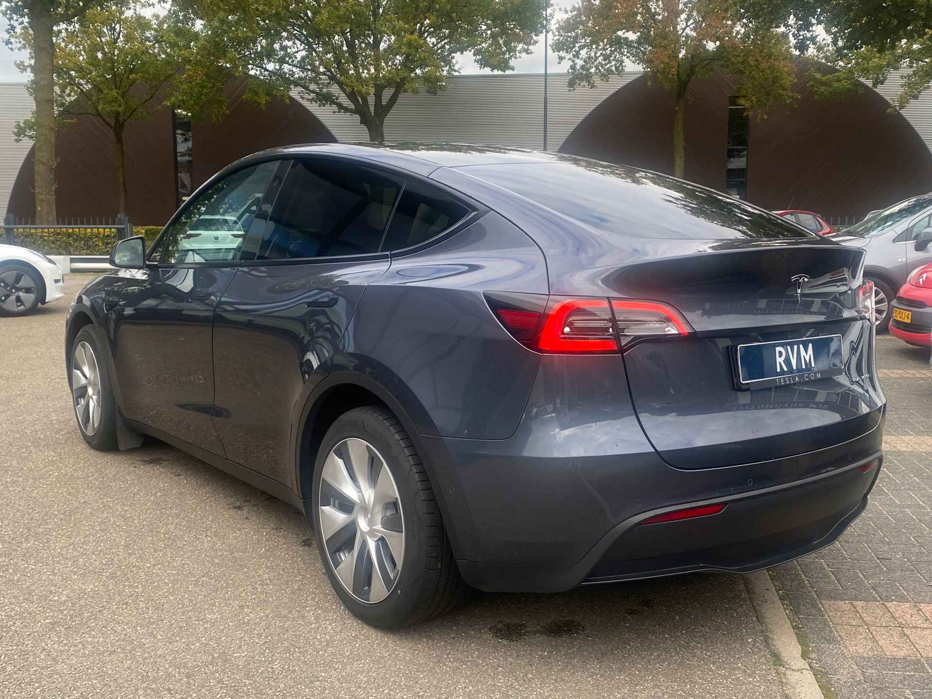 Tesla Model Y Long Range AWD 75 kWh | AUTOPILOT | LEDER | TESLA GARANTIE T/M 2-2026 - 6/29