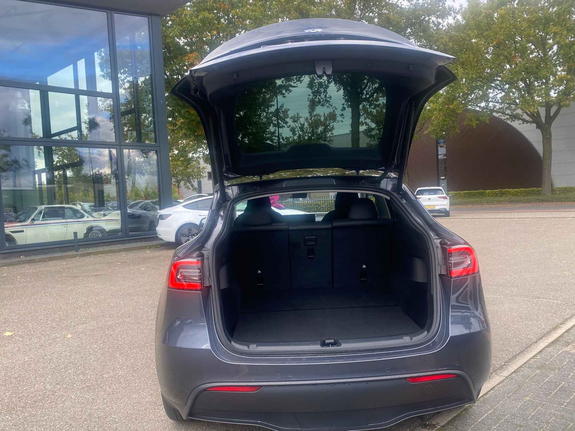 Tesla Model Y Long Range AWD 75 kWh | AUTOPILOT | LEDER | TESLA GARANTIE T/M 2-2026 - 7/29