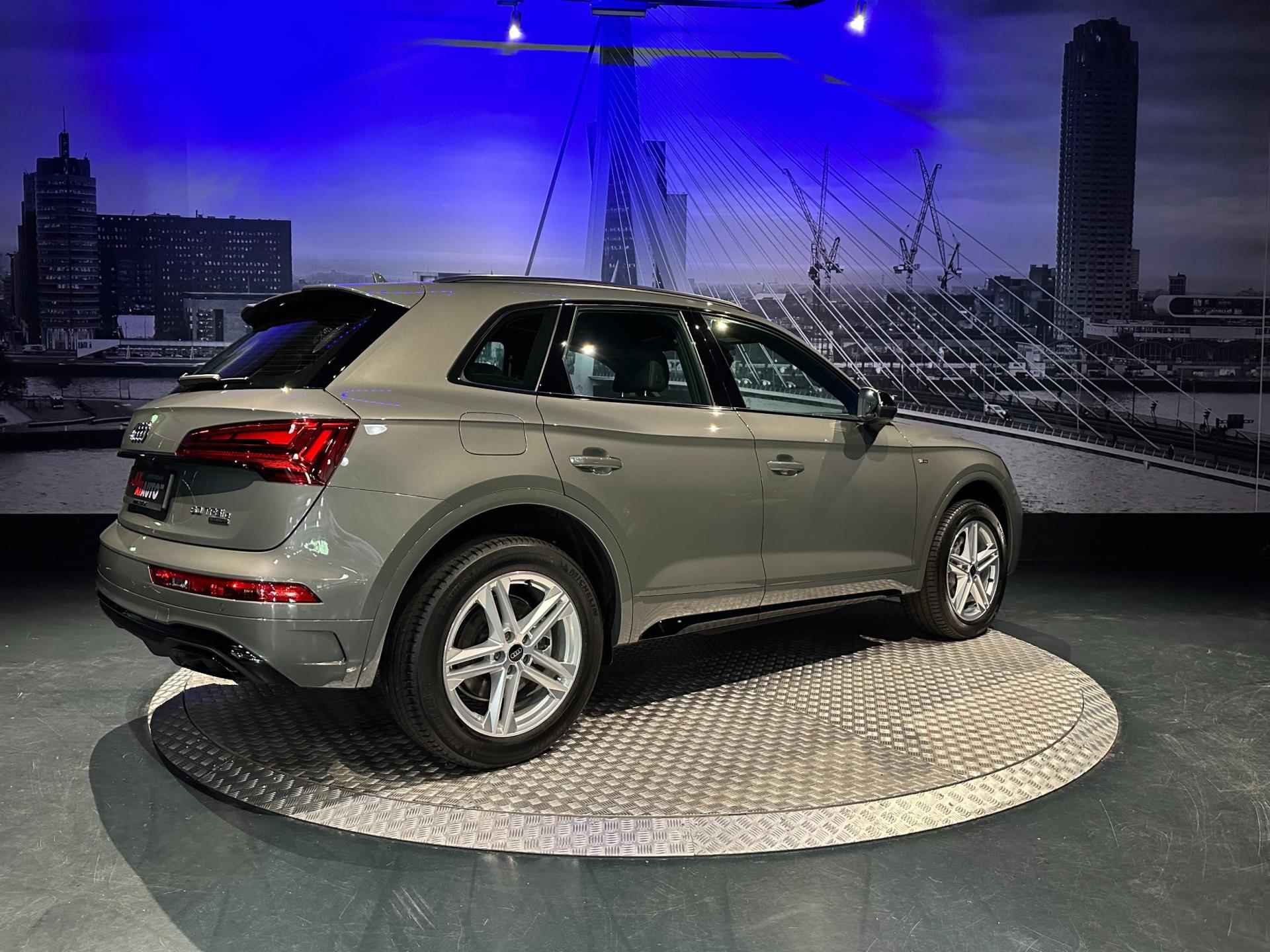 Audi Q5 50 TFSI e S edition Competition *Keyless*Camera*ChronosGrey*NIEUW* € 10.000,- korting! - 13/36