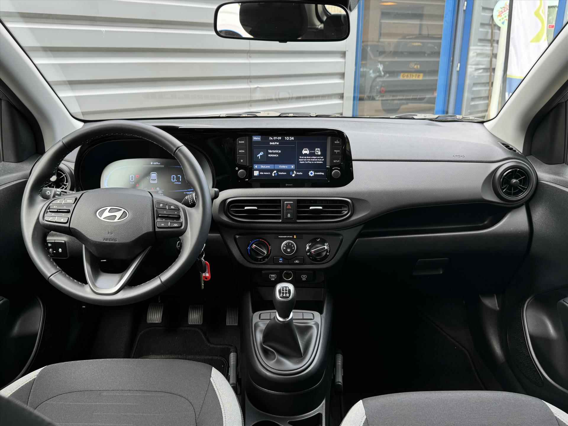 HYUNDAI I10 1.0i 67pk Comfort | PL VOOR €285,- PER MAAND | Carplay | Airco | Cruise Control - 10/22