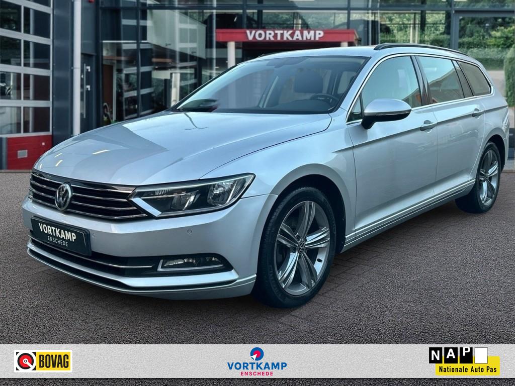 VOLKSWAGEN Passat 1.5 TSI COMFORTLINE TREKHAAK/CAMERA/ACC/NAVI/DAB