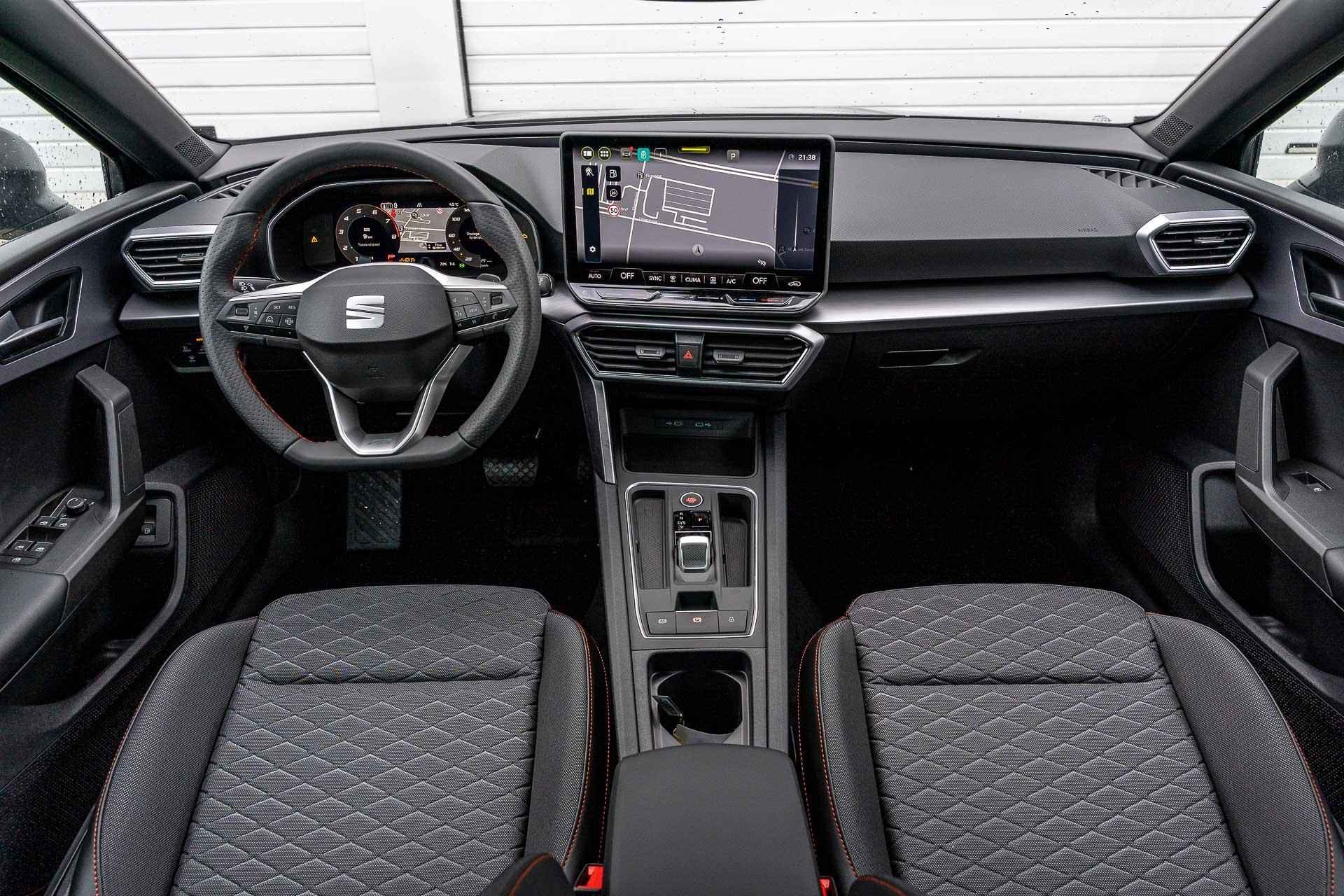 SEAT Leon Sportstourer 1.5 TSI e-Hybrid 204pk FR PHEV First Edition | 18" Velgen | Virtual Cockpit - 5/47