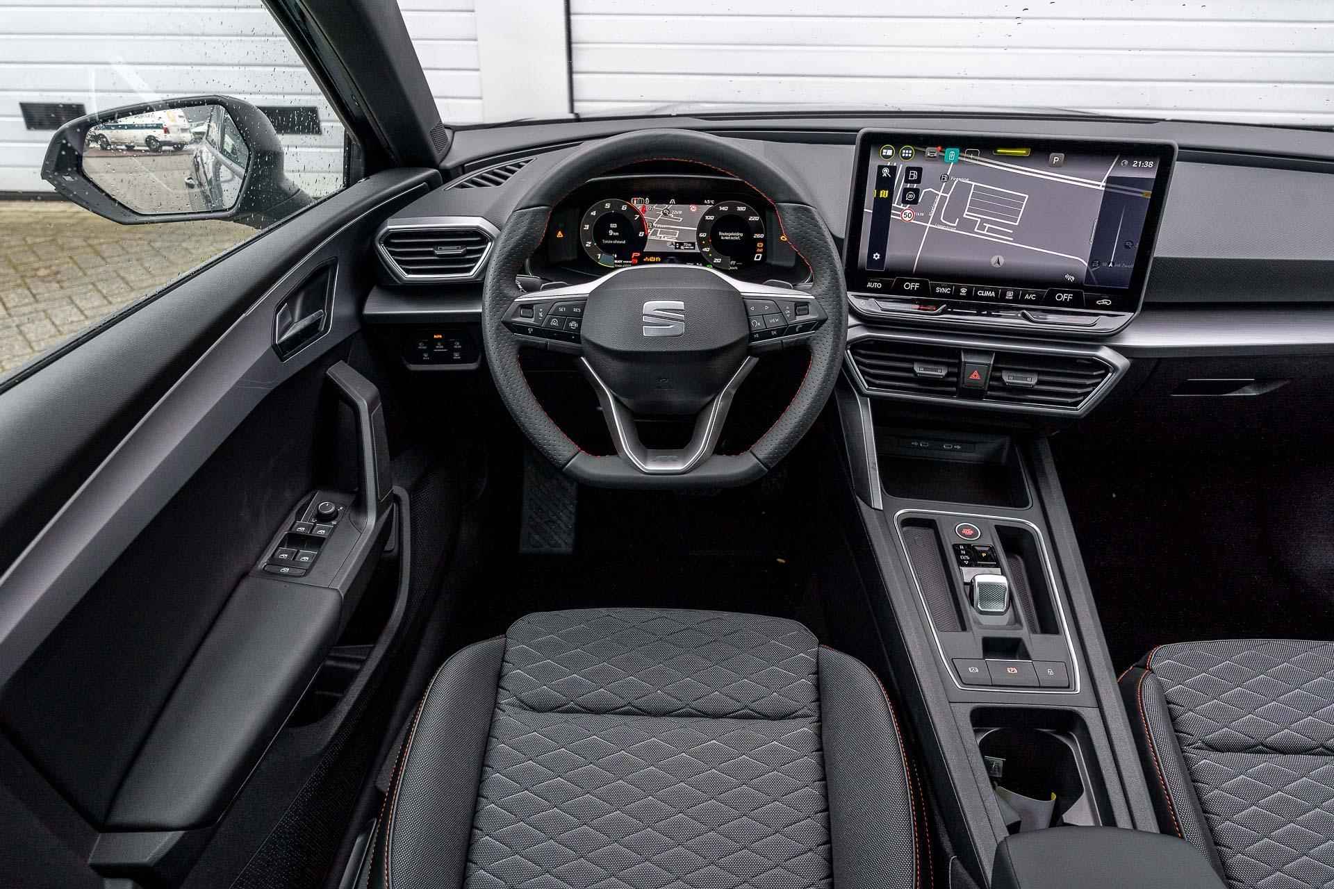 SEAT Leon Sportstourer 1.5 TSI e-Hybrid 204pk FR PHEV First Edition | 18" Velgen | Virtual Cockpit - 20/47