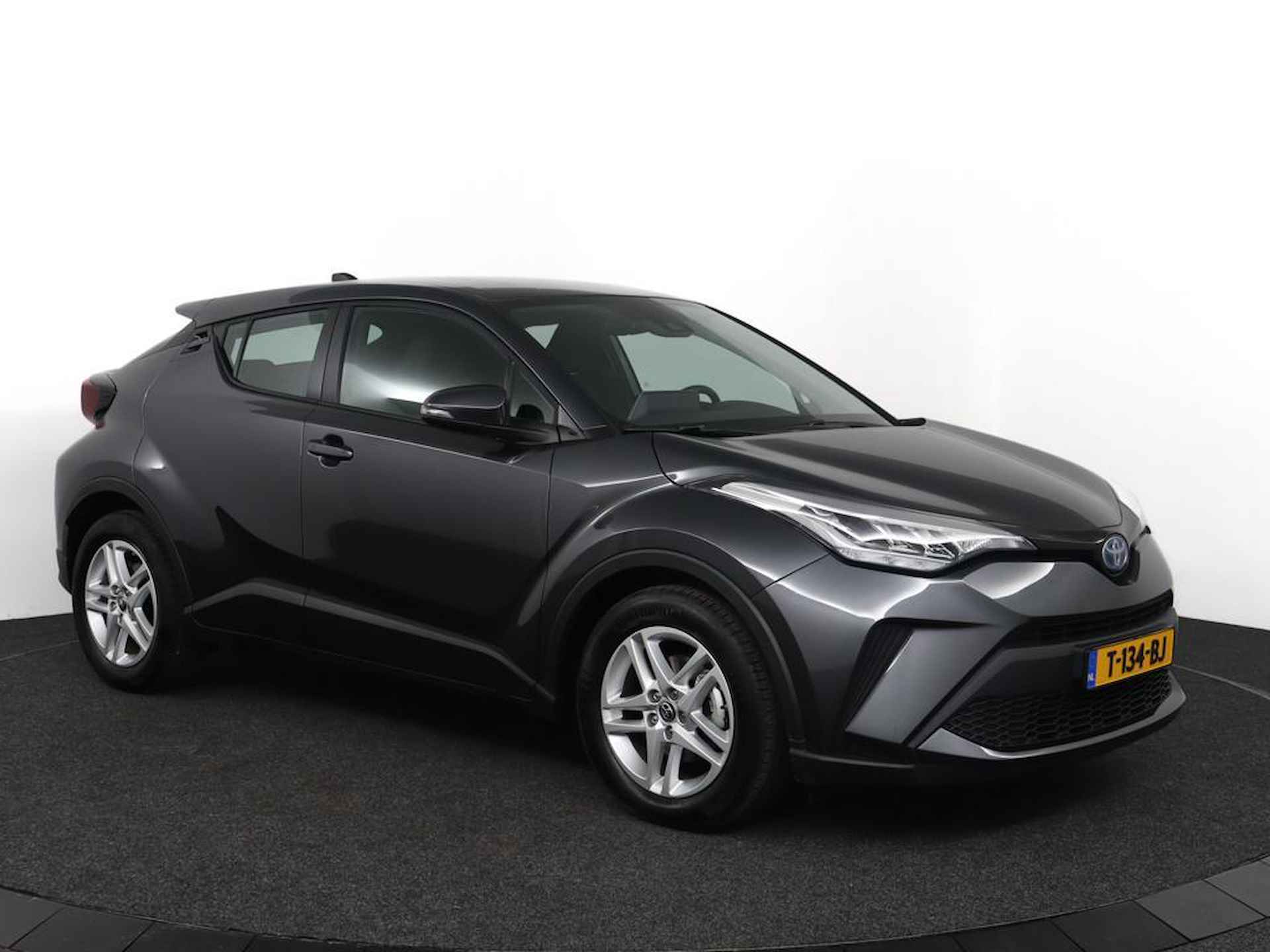 Toyota C-HR 1.8 Hybrid Active | Nieuw geleverd | Apple carplay & Android auto | - 4/49