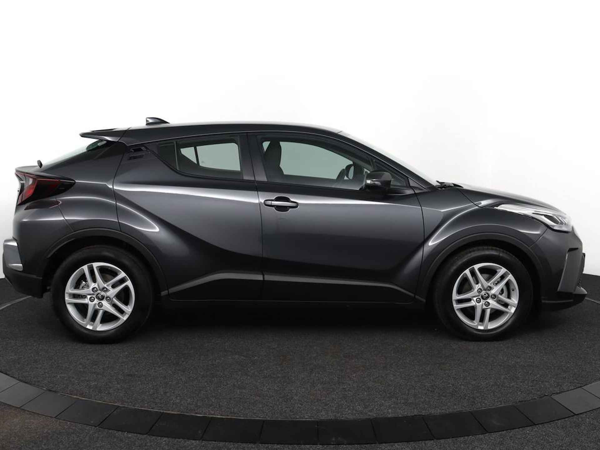 Toyota C-HR 1.8 Hybrid Active | Nieuw geleverd | Apple carplay & Android auto | - 13/49