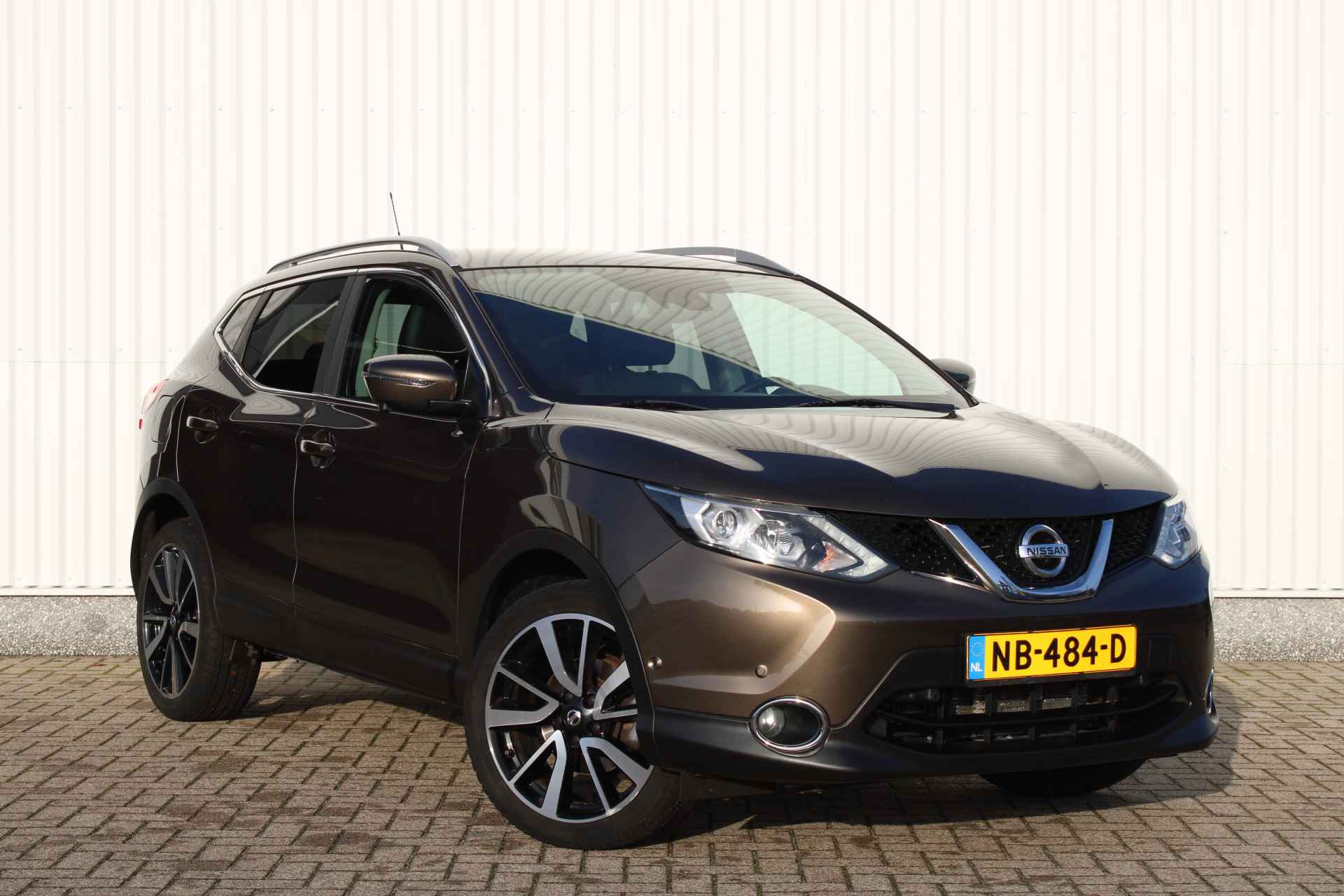 Nissan QASHQAI 1.6 dCi Tekna | 360 CAMERA | LEDER | STOELVERWARMING | PANORAMADAK | NAVIGATIE - 3/27