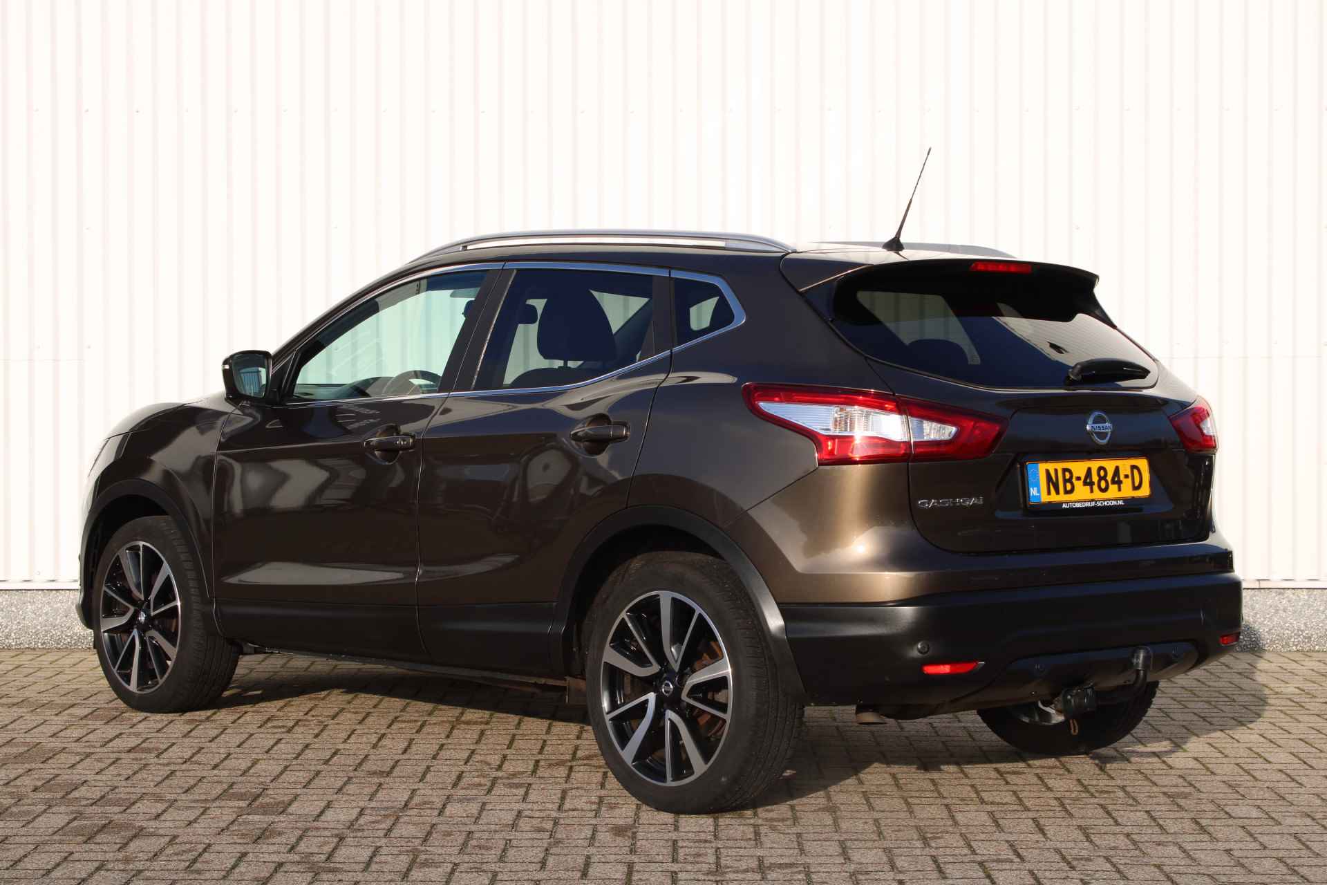 Nissan QASHQAI 1.6 dCi Tekna | 360 CAMERA | LEDER | STOELVERWARMING | PANORAMADAK | NAVIGATIE - 5/27