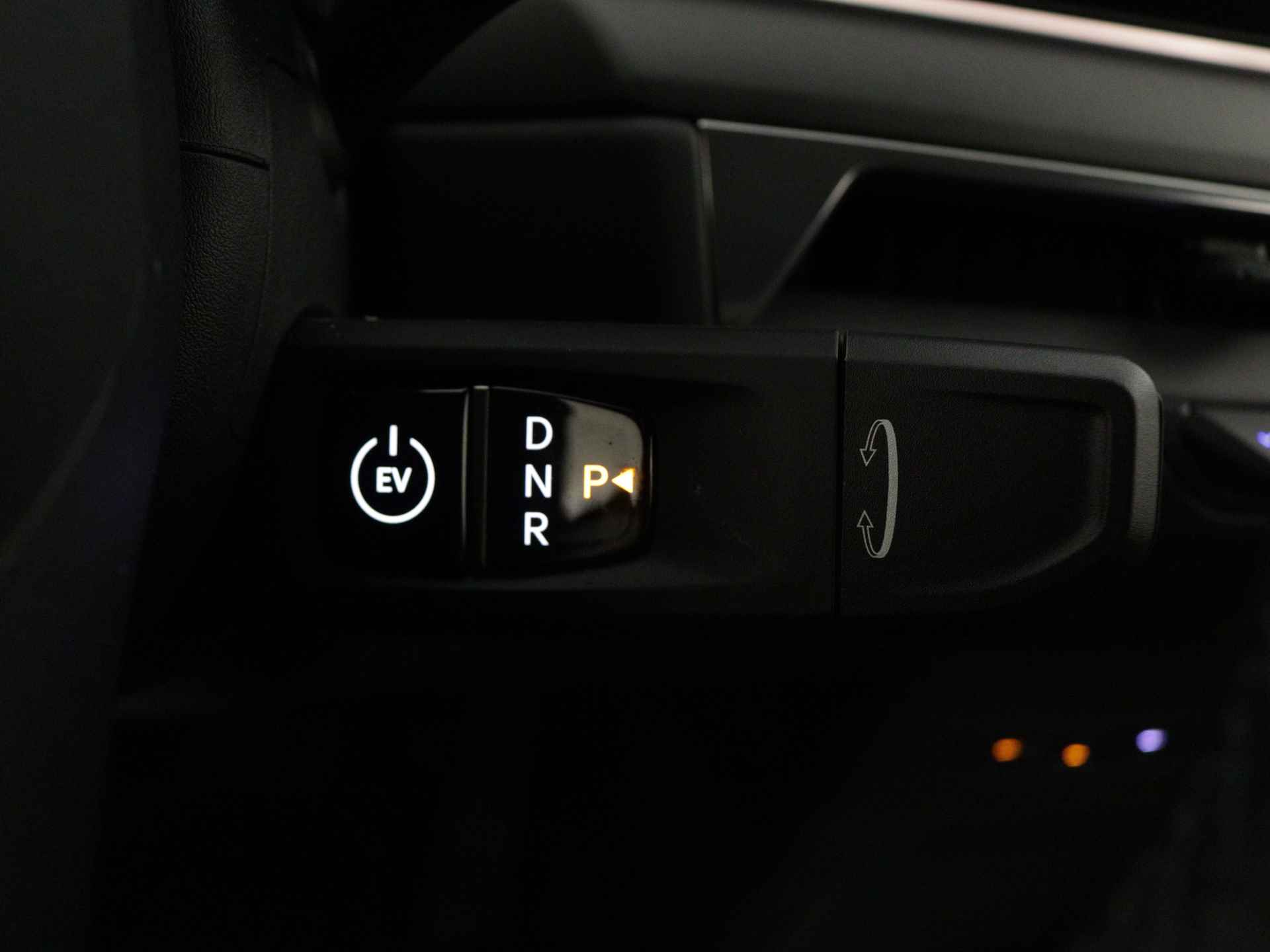 Kia EV9 Launch Edition 99.8 kWh | 7-zitter | Head Up Display | Leder | Per 1 Juli 2024 Beschikbaar | Inclusief KIA Garantie tot 30-10-2030 - 22/40
