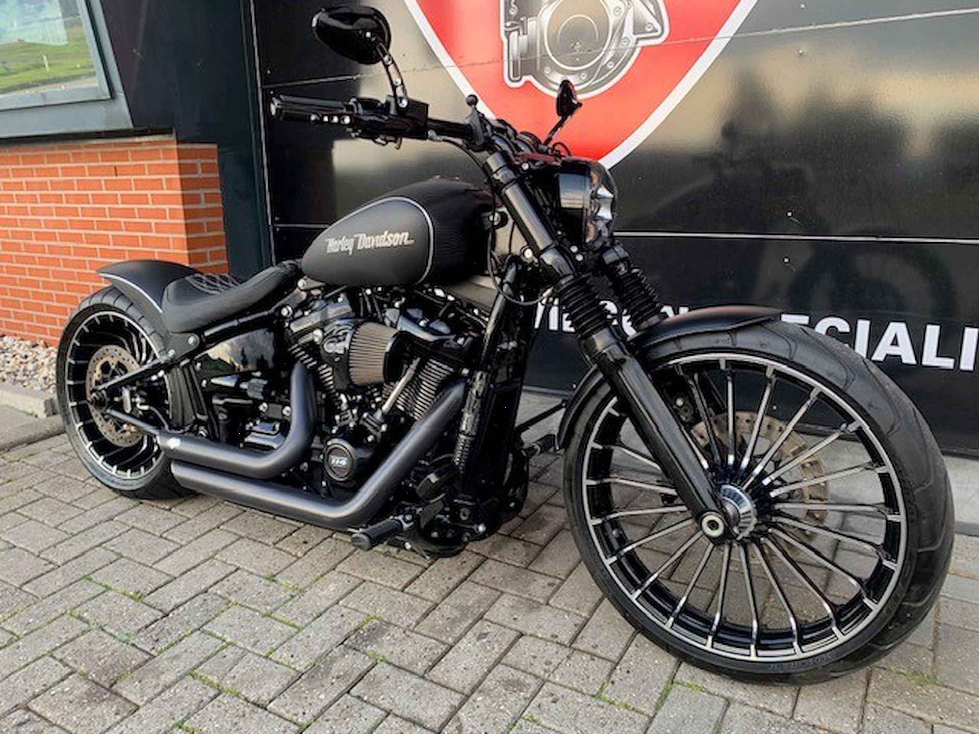 Harley-Davidson FXBR BREAKOUT FXSB BREAK OUT - 6/25