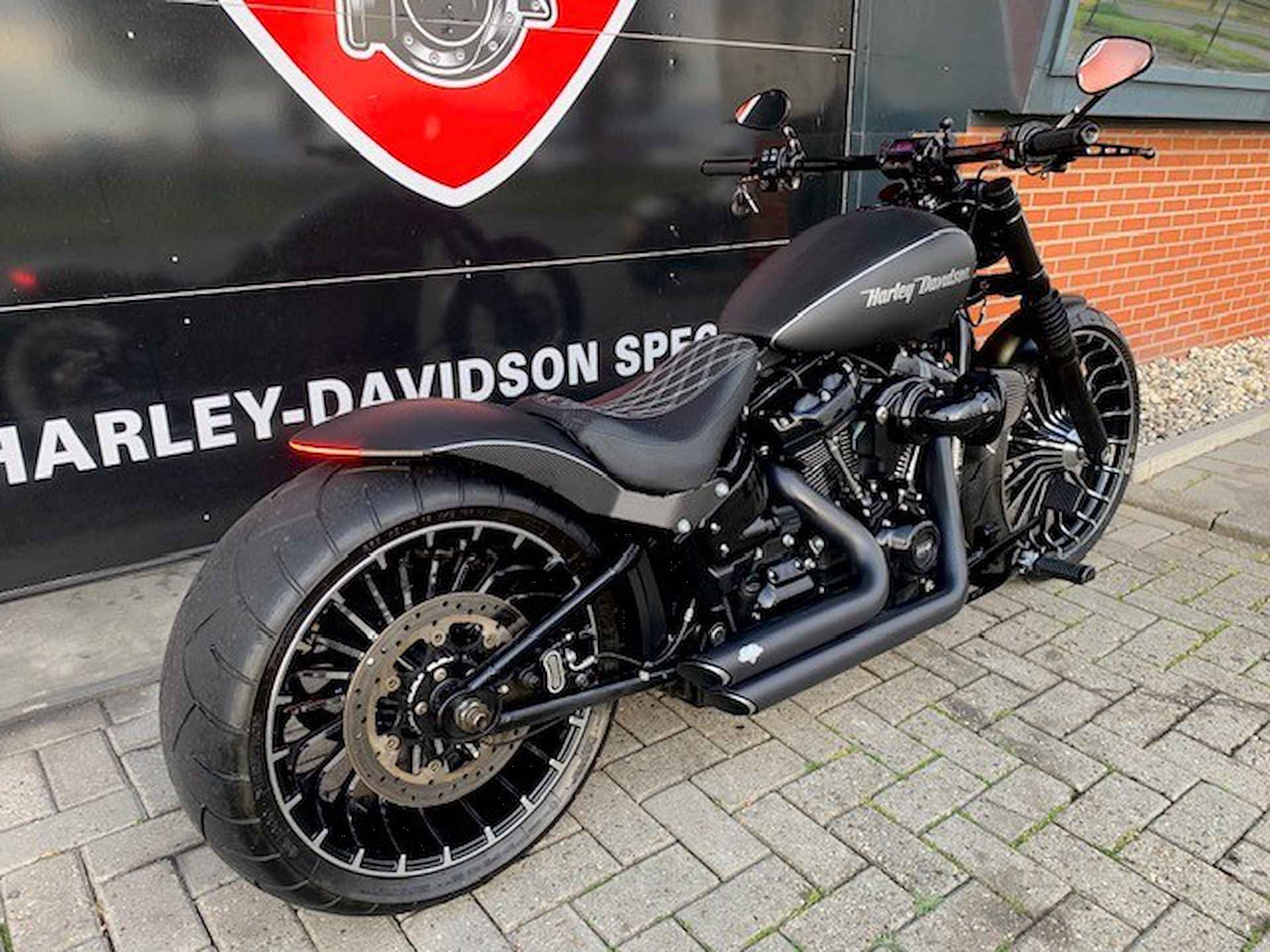 Harley-Davidson FXBR BREAKOUT FXSB BREAK OUT - 22/25