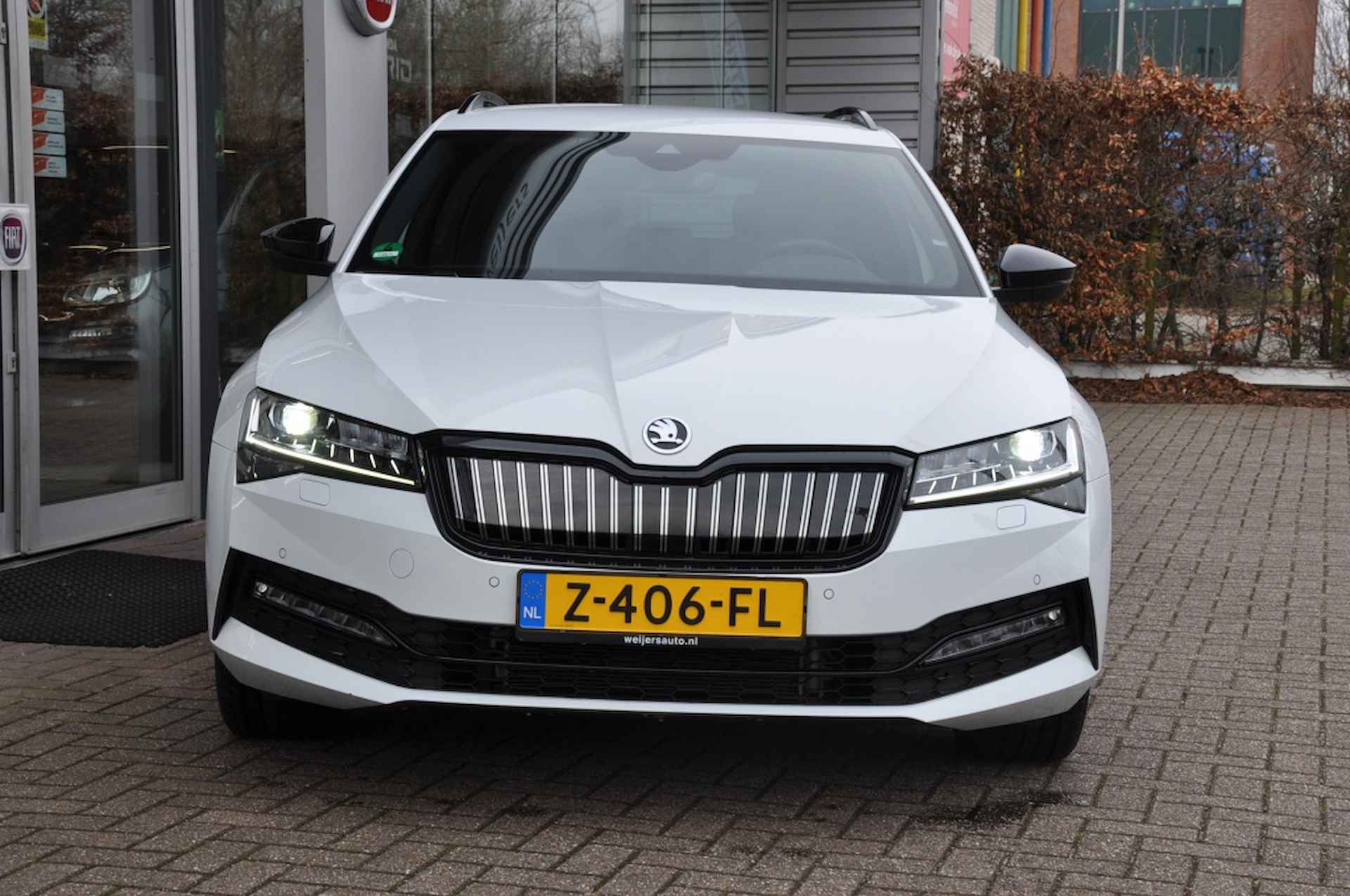 Skoda Superb Combi 1.4 TSI iV Sp. Bns - 3/23