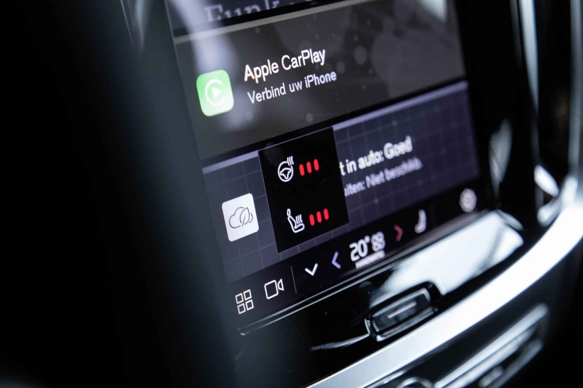 Volvo V60 B4 Automaat Plus Bright | Parkeerverwarming | 360° parkeercamera | Stoelverwarming | Parkeersensoren voor + achter | Harman Kardon premium audio | wegklapbare trekhaak | Lederen bekleding | elektrisch glazen panoramadak - 23/35