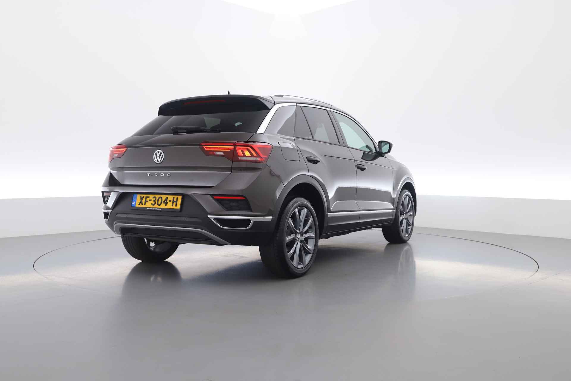 Volkswagen T-Roc 1.5 TSI Sport 150pk | Camera | 18'' | Adapt. Cruise | Navi | Elek. Achterklep - 2/26