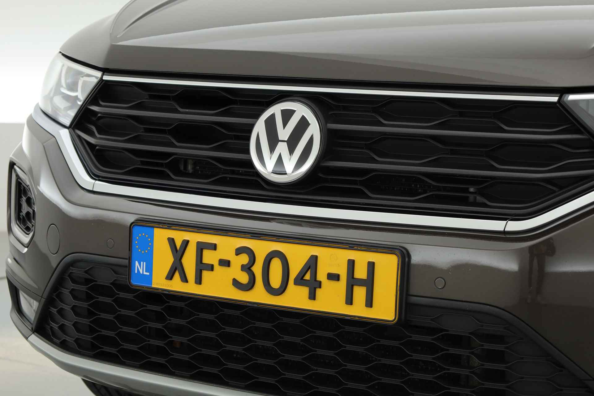 Volkswagen T-Roc 1.5 TSI Sport 150pk | Camera | 18'' | Adapt. Cruise | Navi | Elek. Achterklep - 21/26