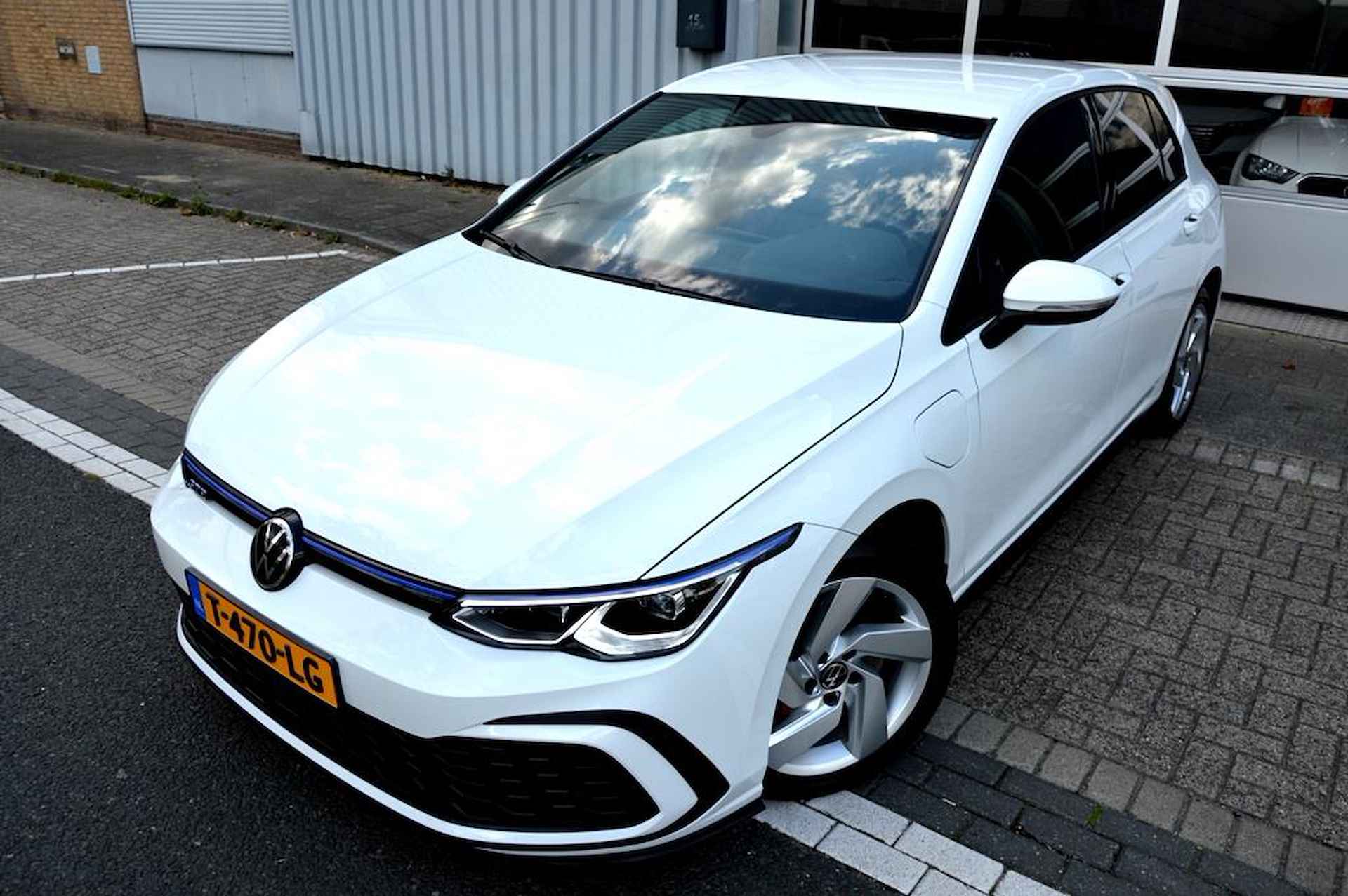 Volkswagen Golf 1.4 eHybrid GTE CARPLAY/NAVI/VIRTUAL COCKPIT - 7/64