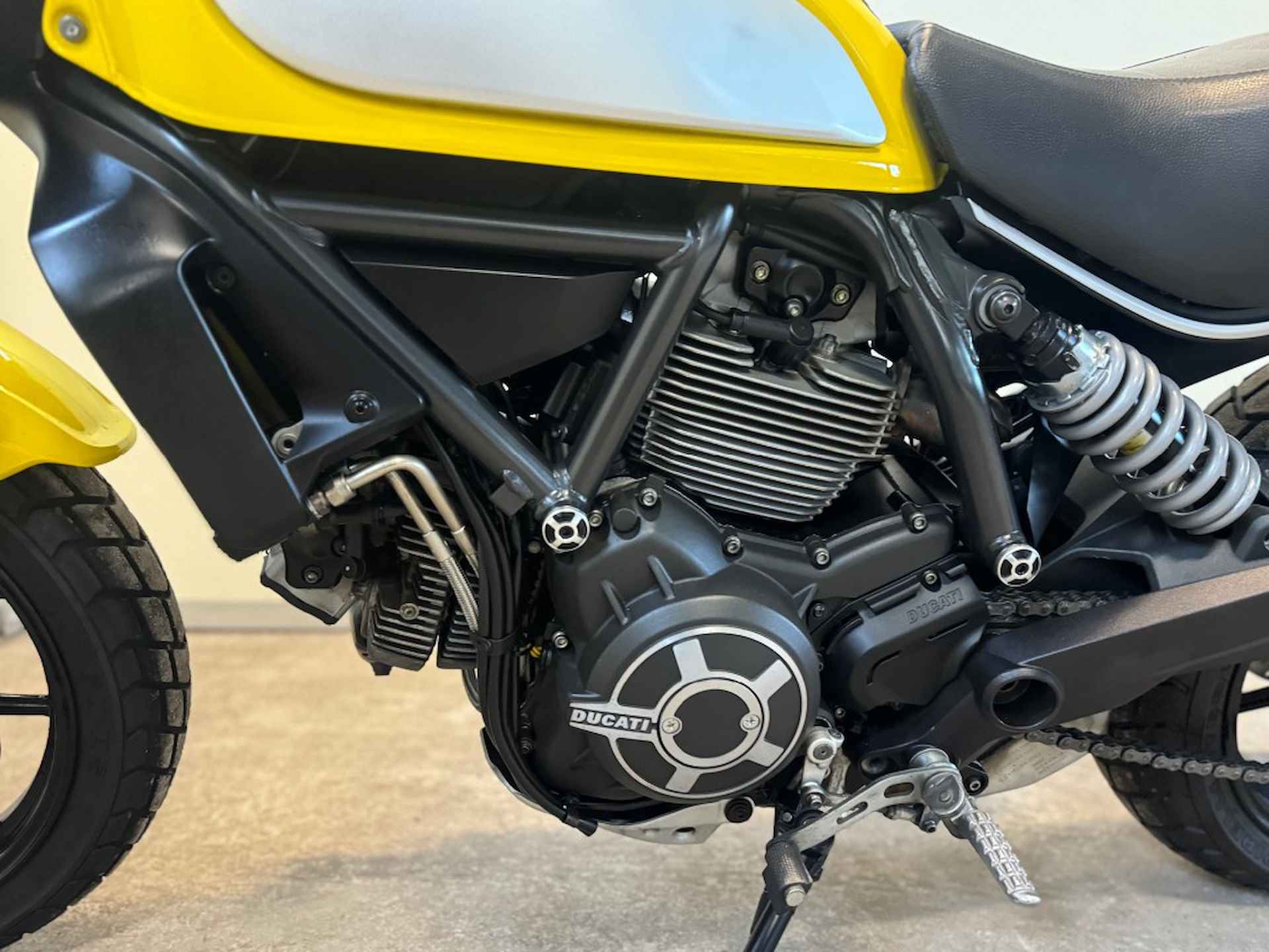 DUCATI Scrambler Icon Topstaat 800 icon - 6/14